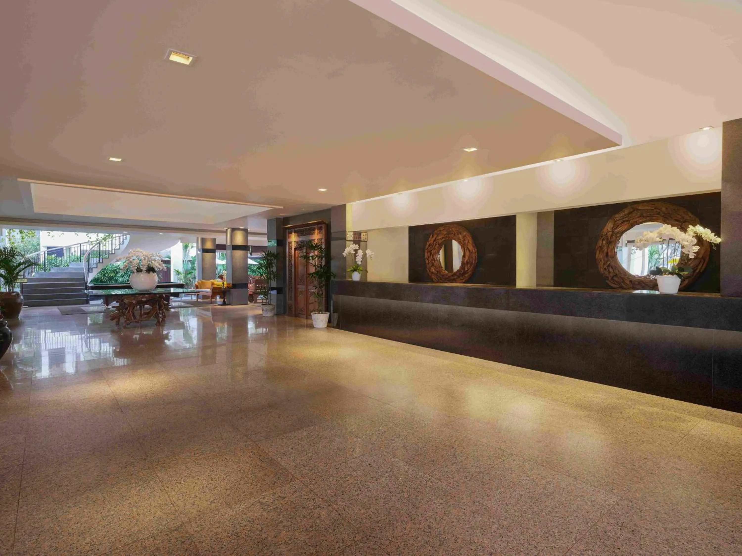 Lobby or reception in Blu-Zea Resort by Double-Six