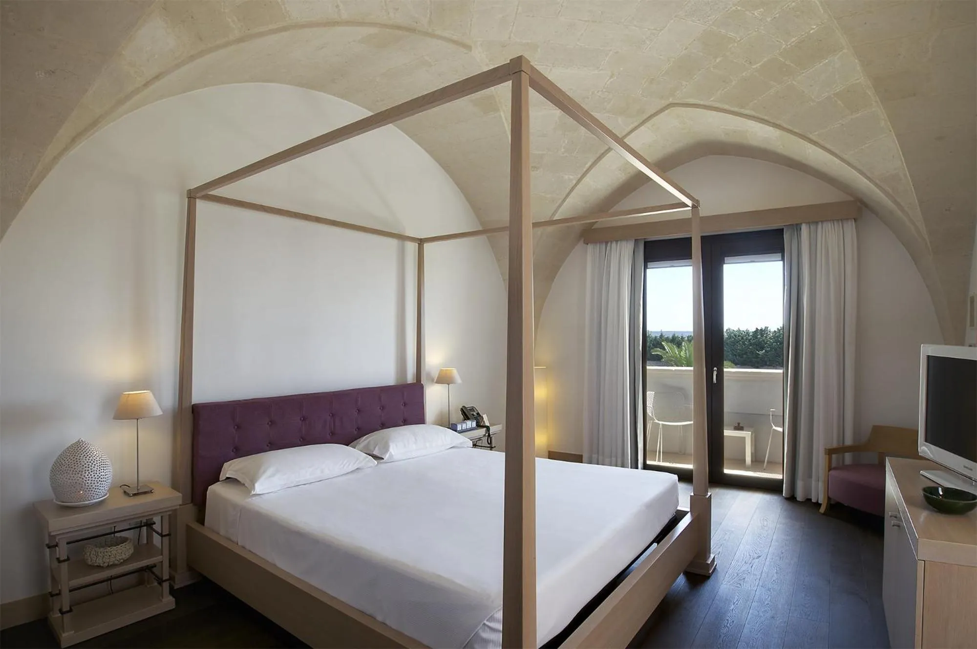 Day, Bed in Masseria Bagnara Resort & Spa