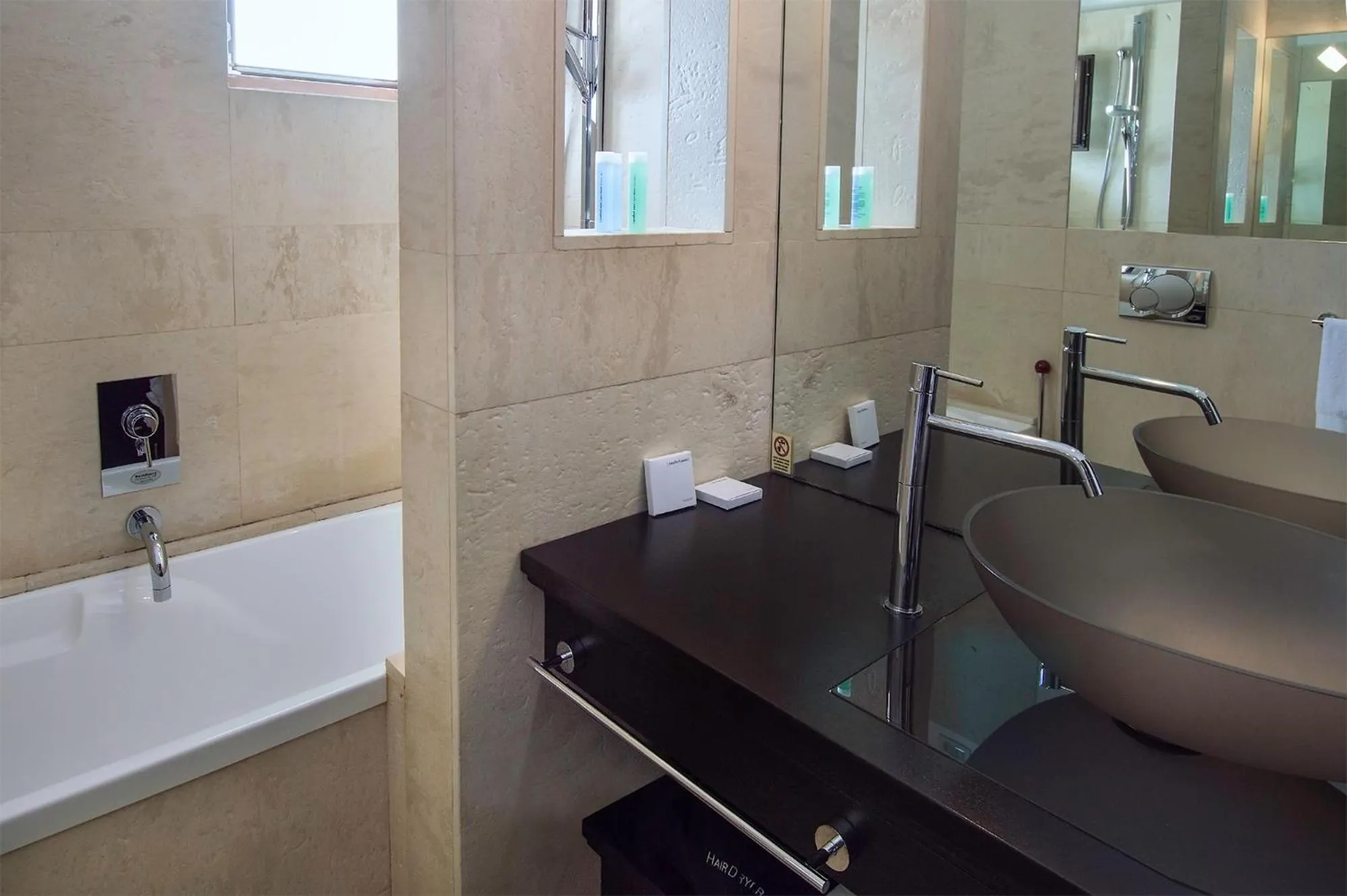 Bathroom in Masseria Bagnara Resort & Spa