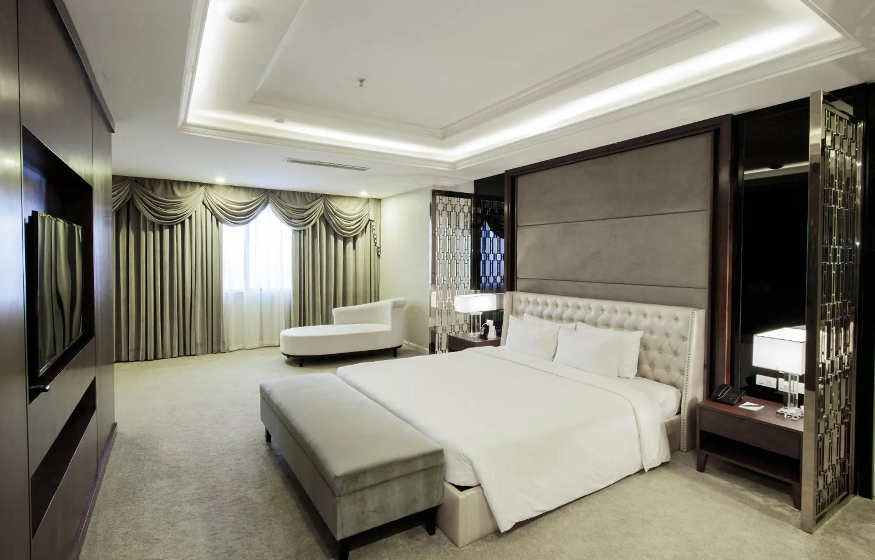 Photo of the whole room, Bed in Muong Thanh Luxury Ha Nam