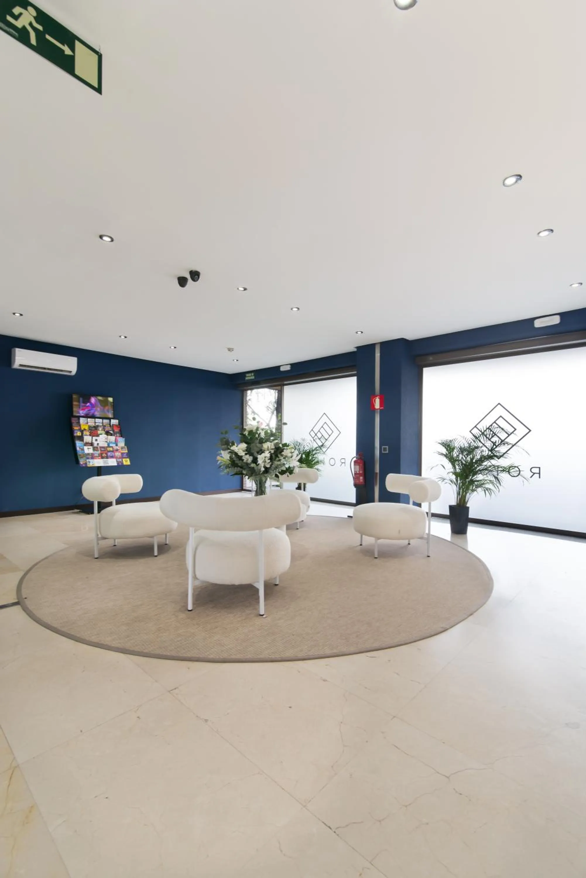 Lobby or reception in Roisa Hostal Boutique