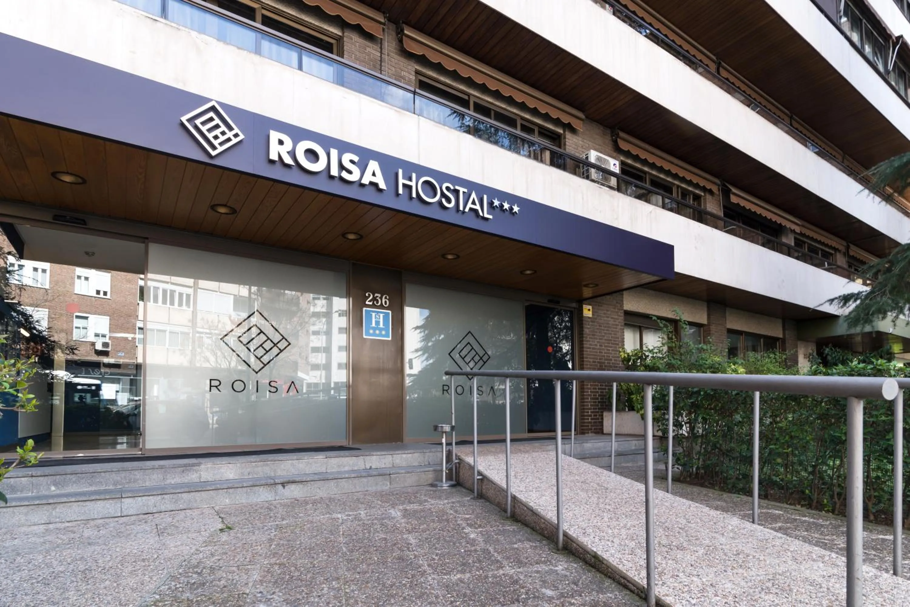 Facade/entrance in Roisa Hostal Boutique