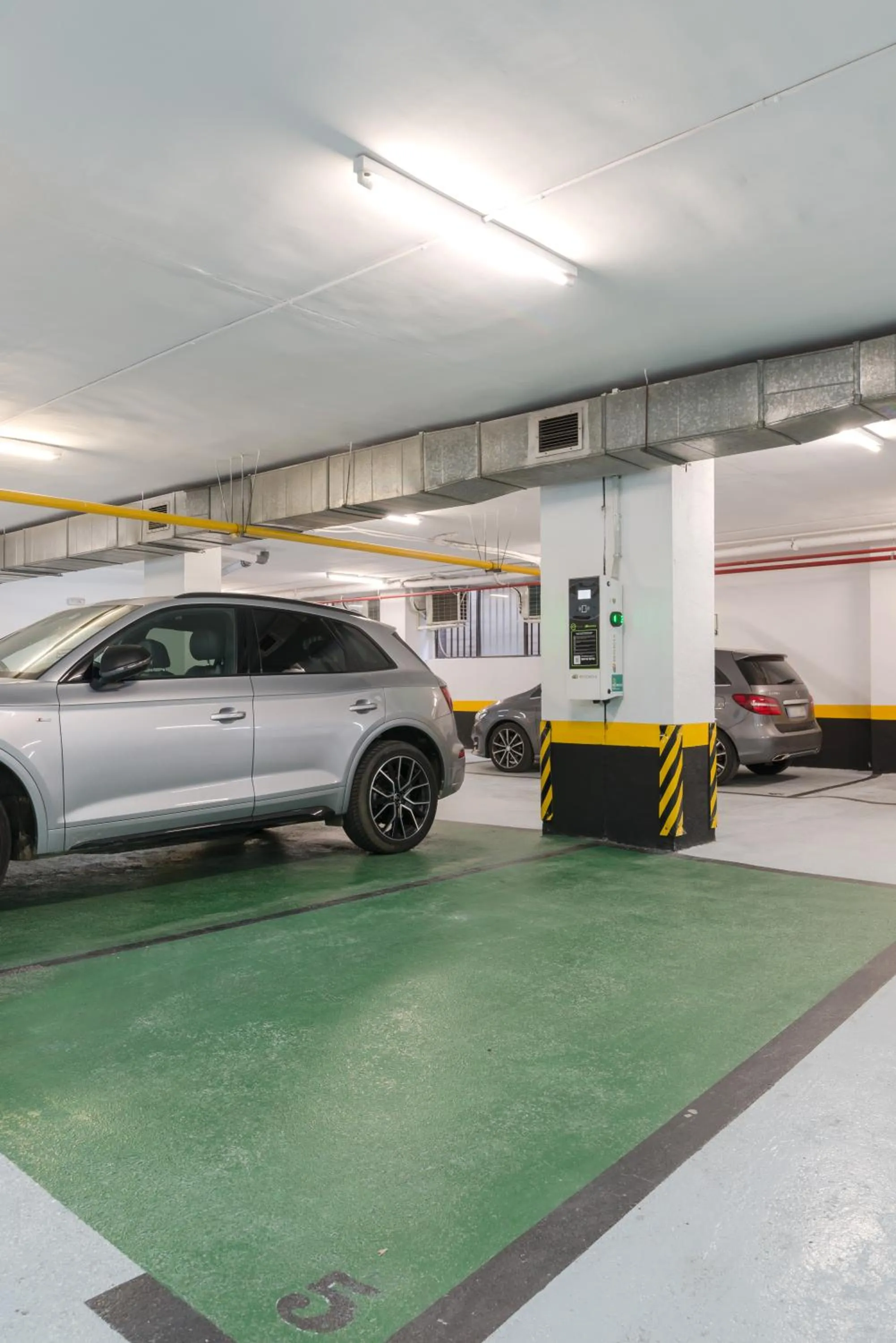 Parking in Roisa Hostal Boutique