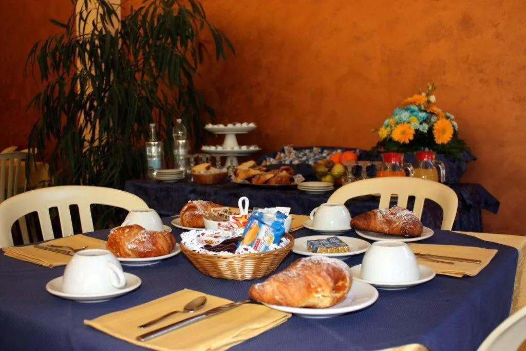 Breakfast in Hotel Turismo