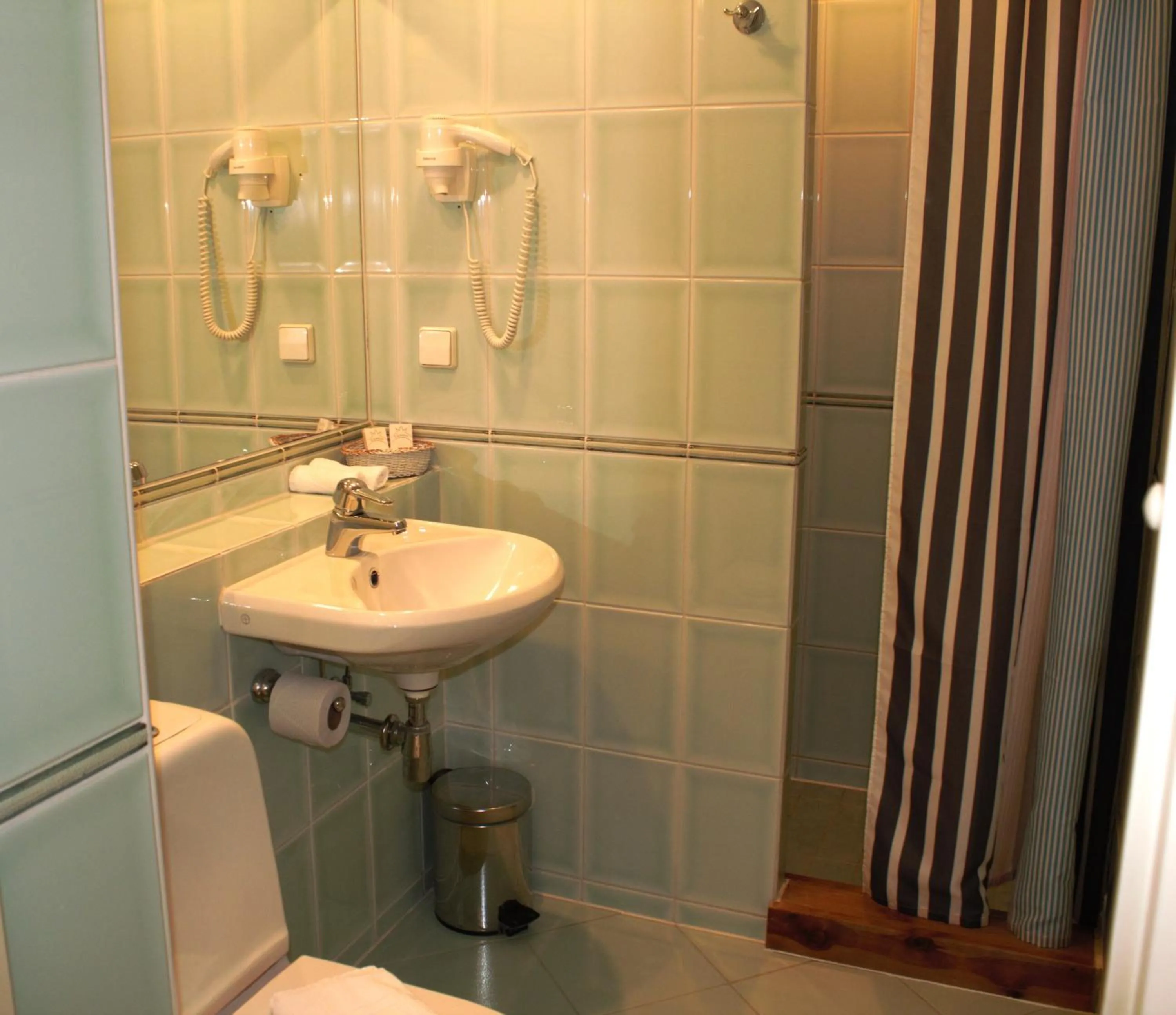 Shower in Taanilinna Hotell