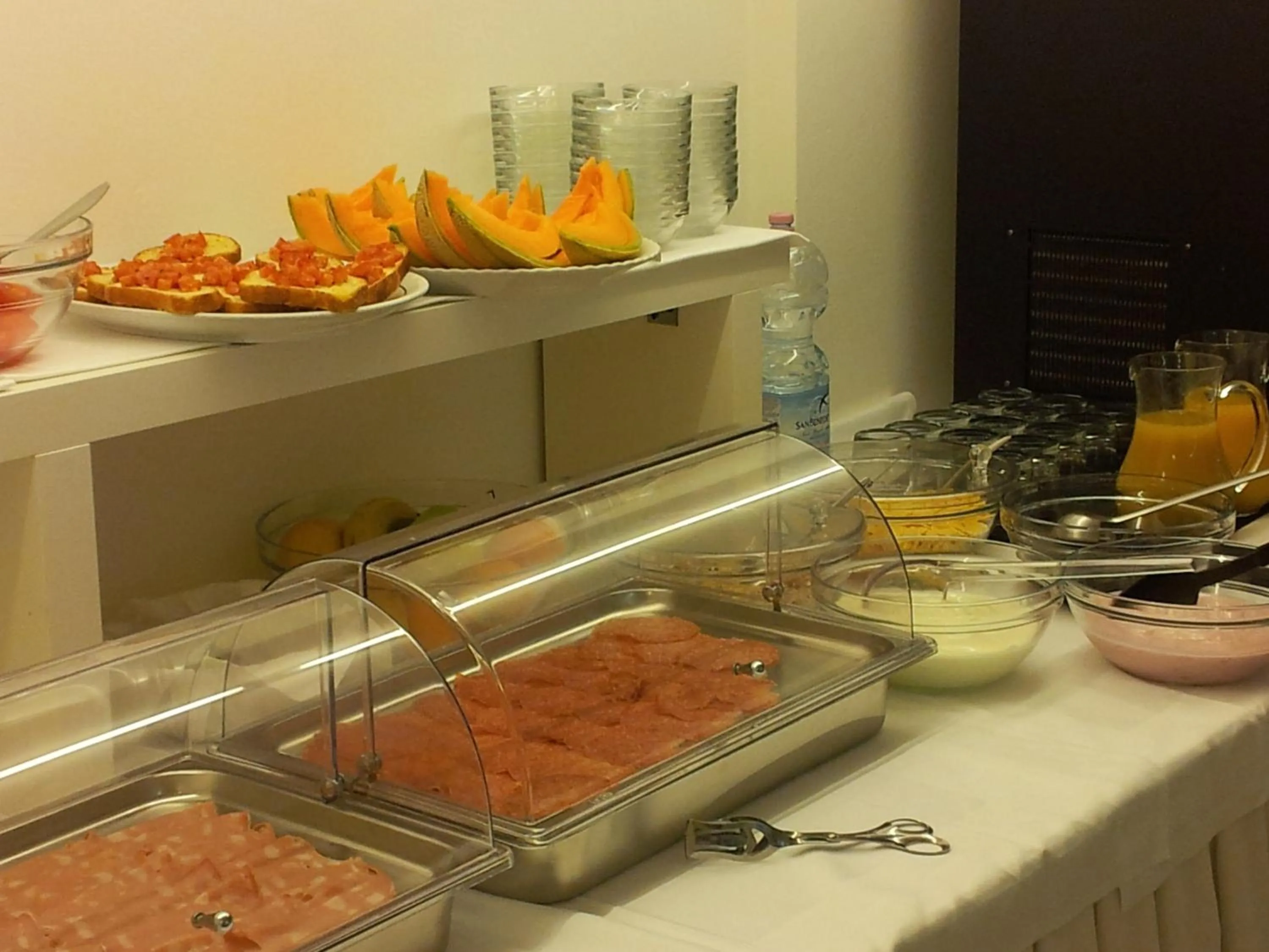 Food and drinks in Hotel Moreri