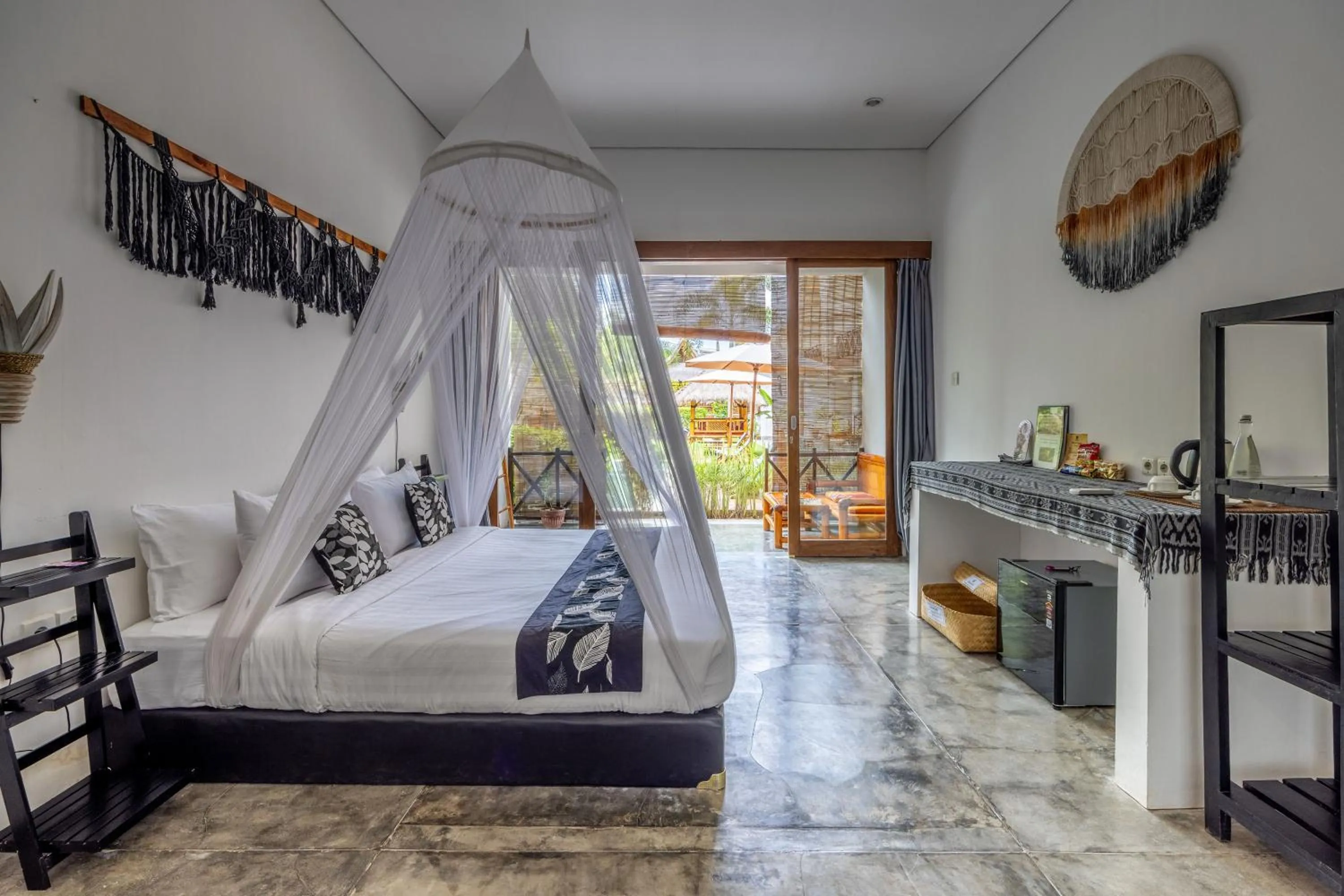 Bedroom, Bed in Martas Windows