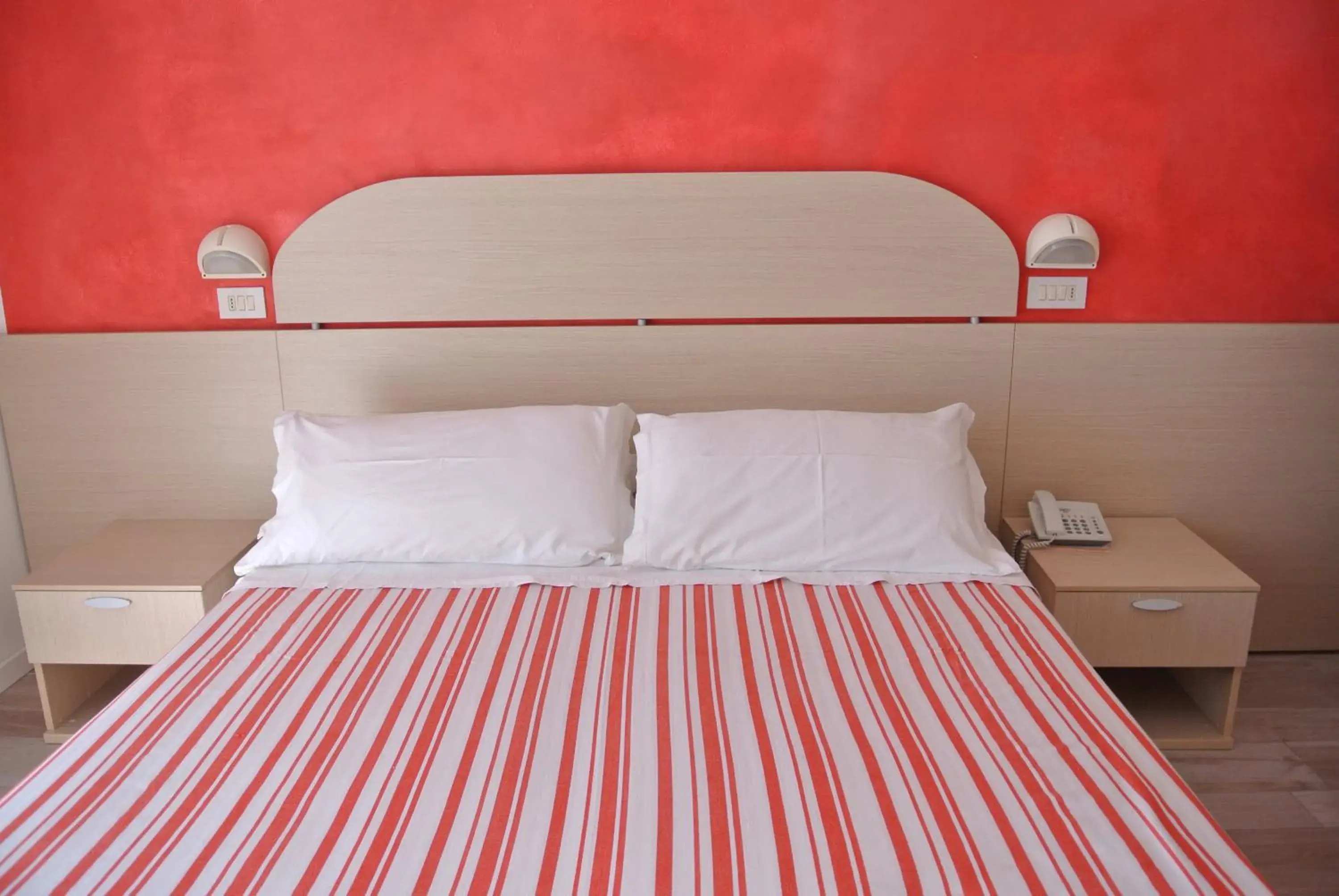 Standard Double or Twin Room - single occupancy in Hotel Bologna Standard Double or Twin Room - single occupancy in Hotel Bologna