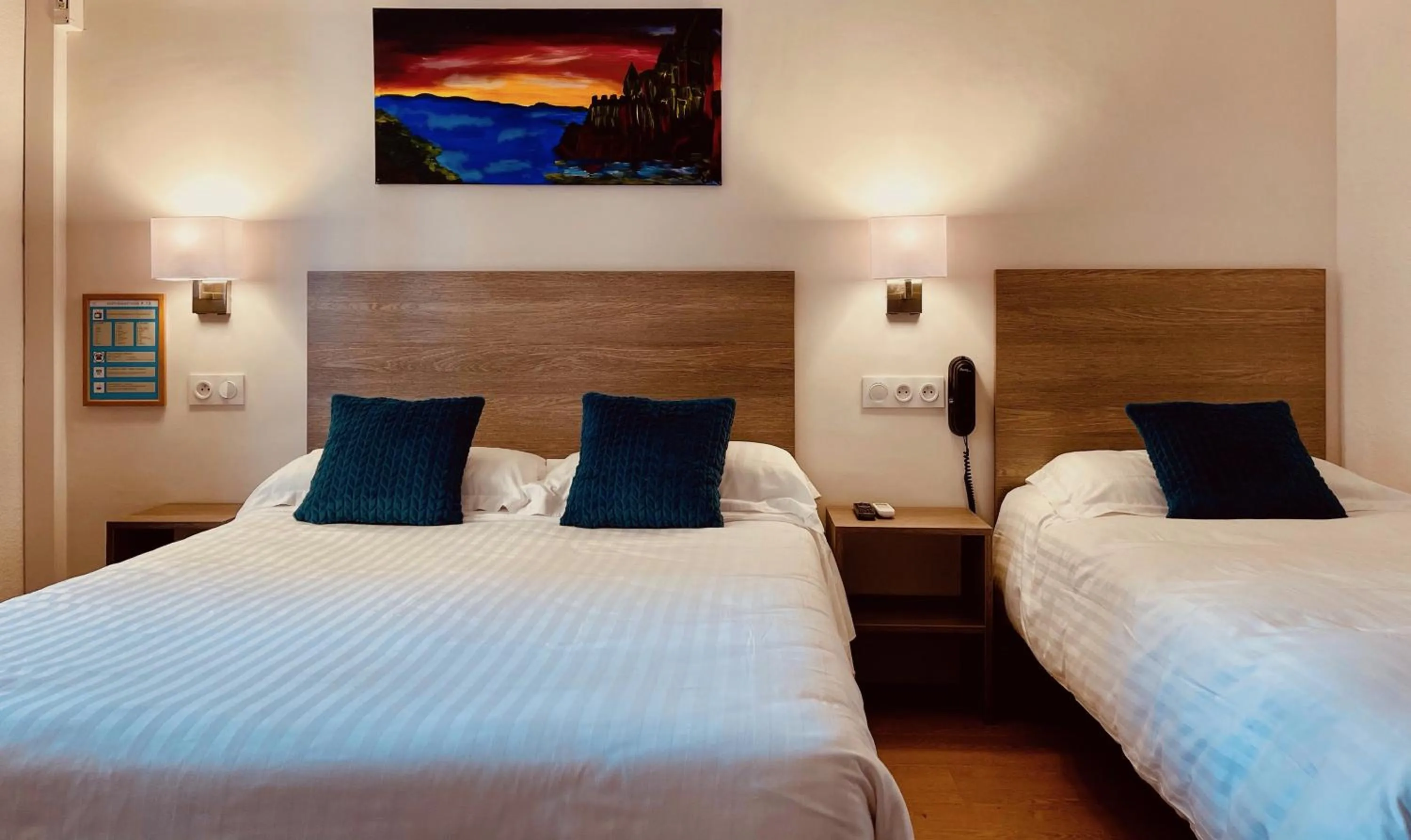 Bedroom, Bed in Hotel Courbet