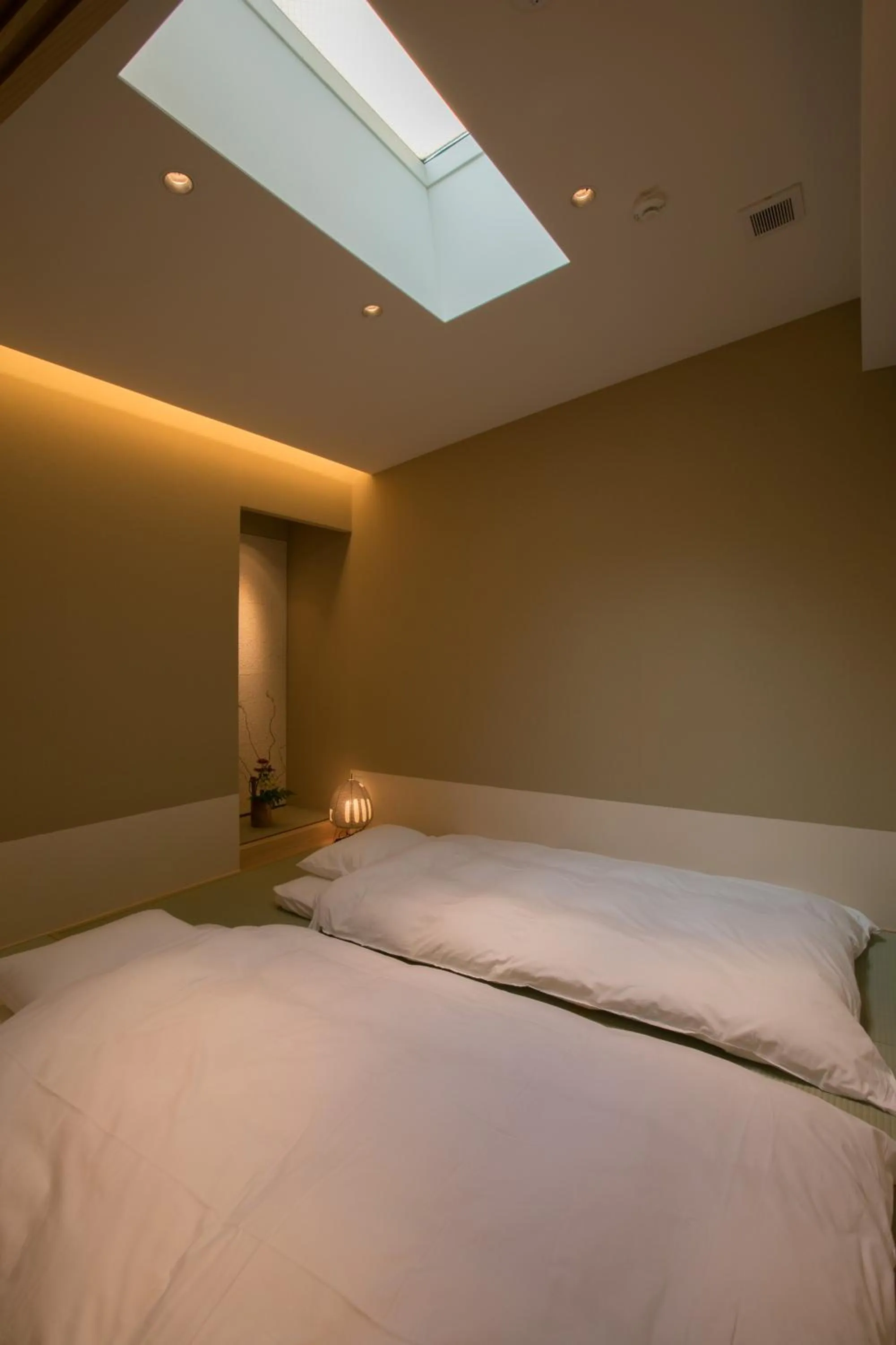 Bed in Shirasagi Kyoto