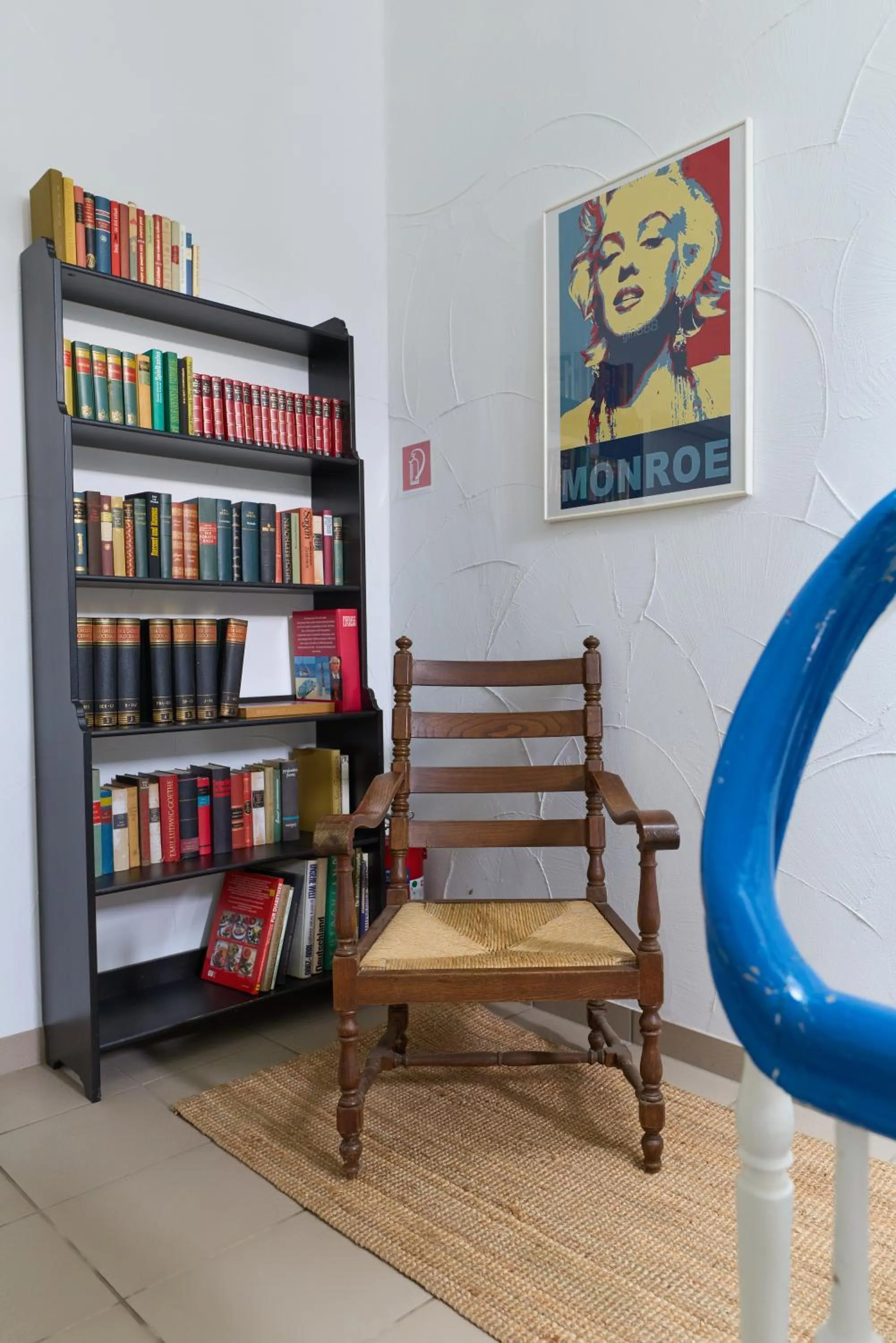 Library in arador CITY Hotel