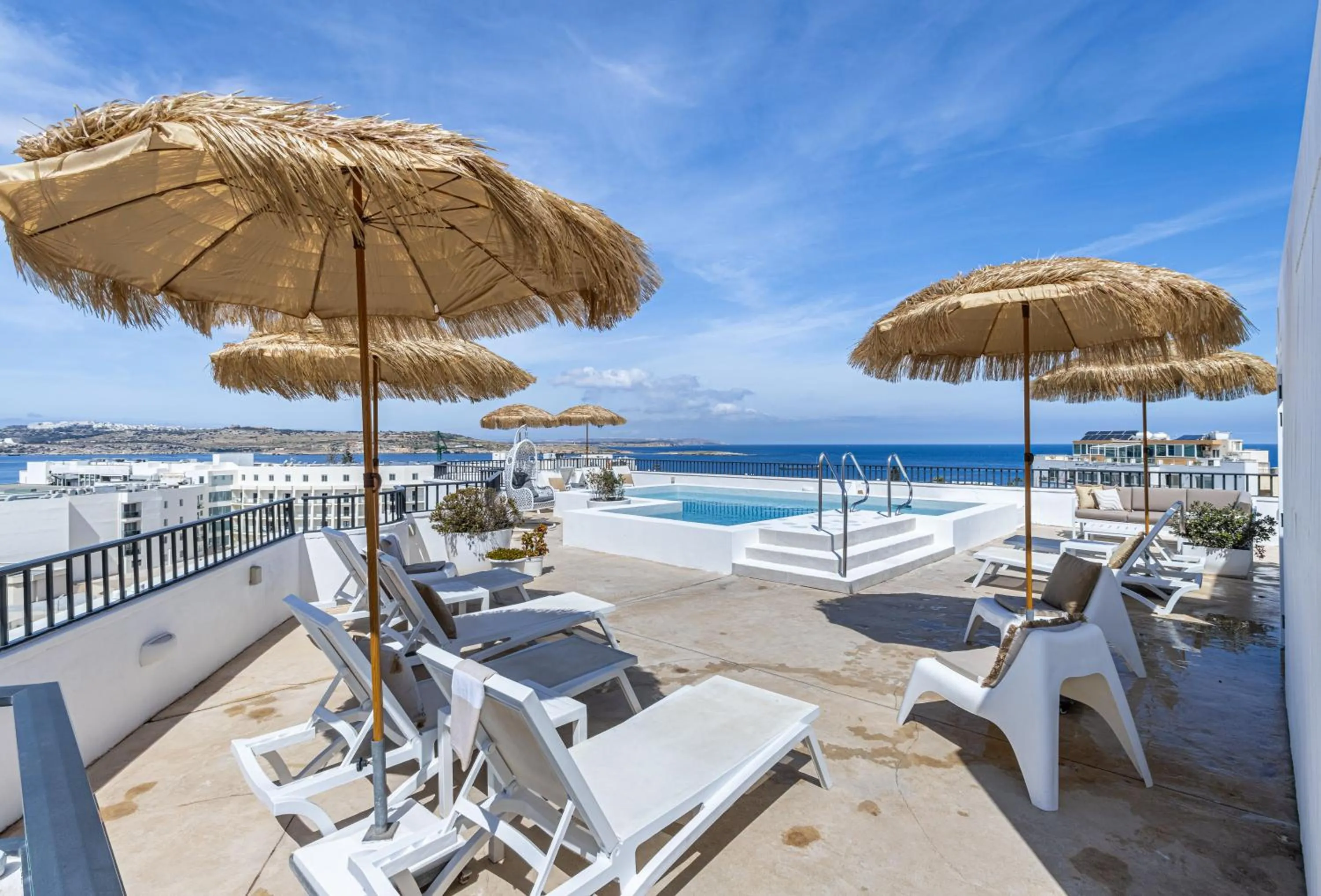 Swimming pool in Park Lane Boutique Aparthotel