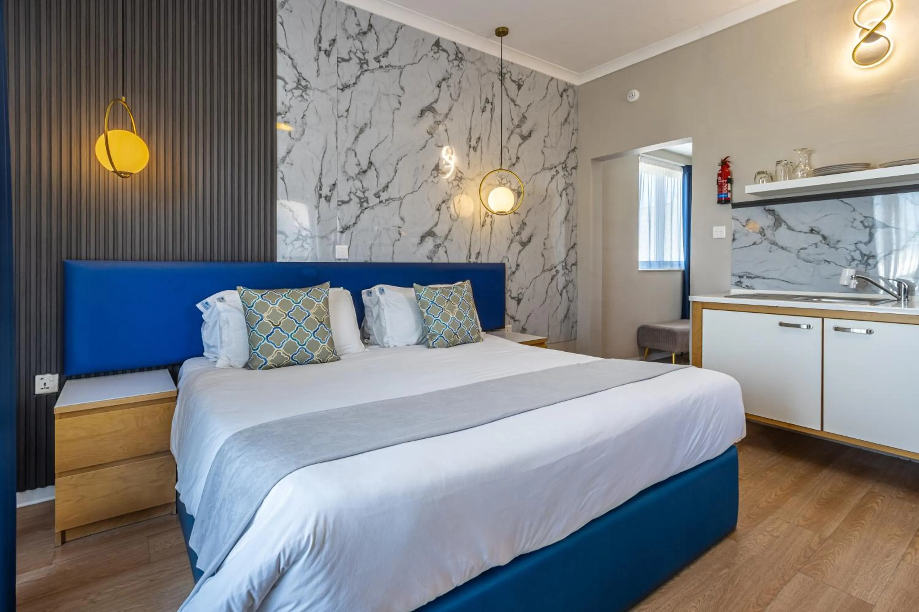 Bed in Park Lane Boutique Aparthotel