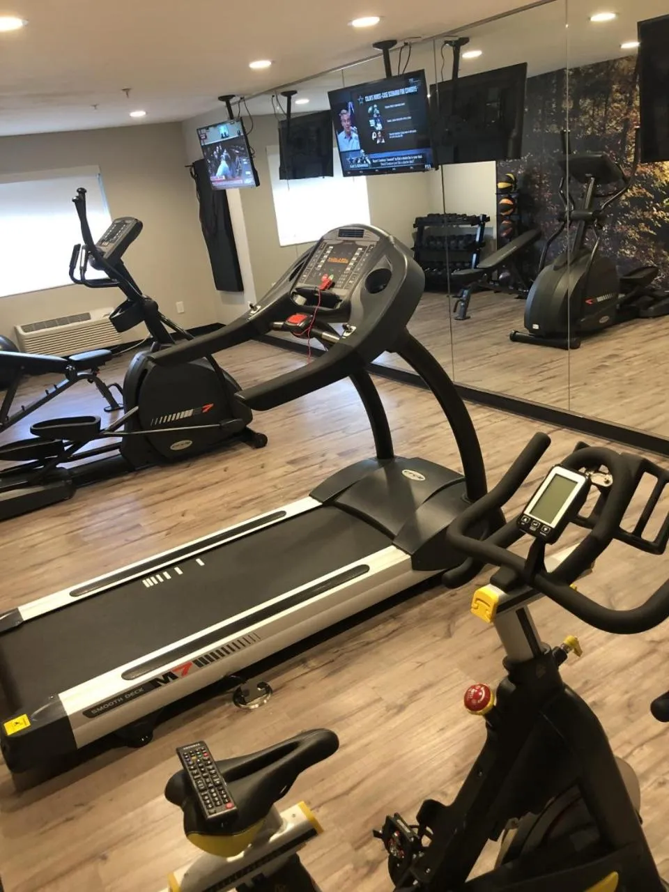 Fitness centre/facilities in Clarion Pointe Indianapolis Airport