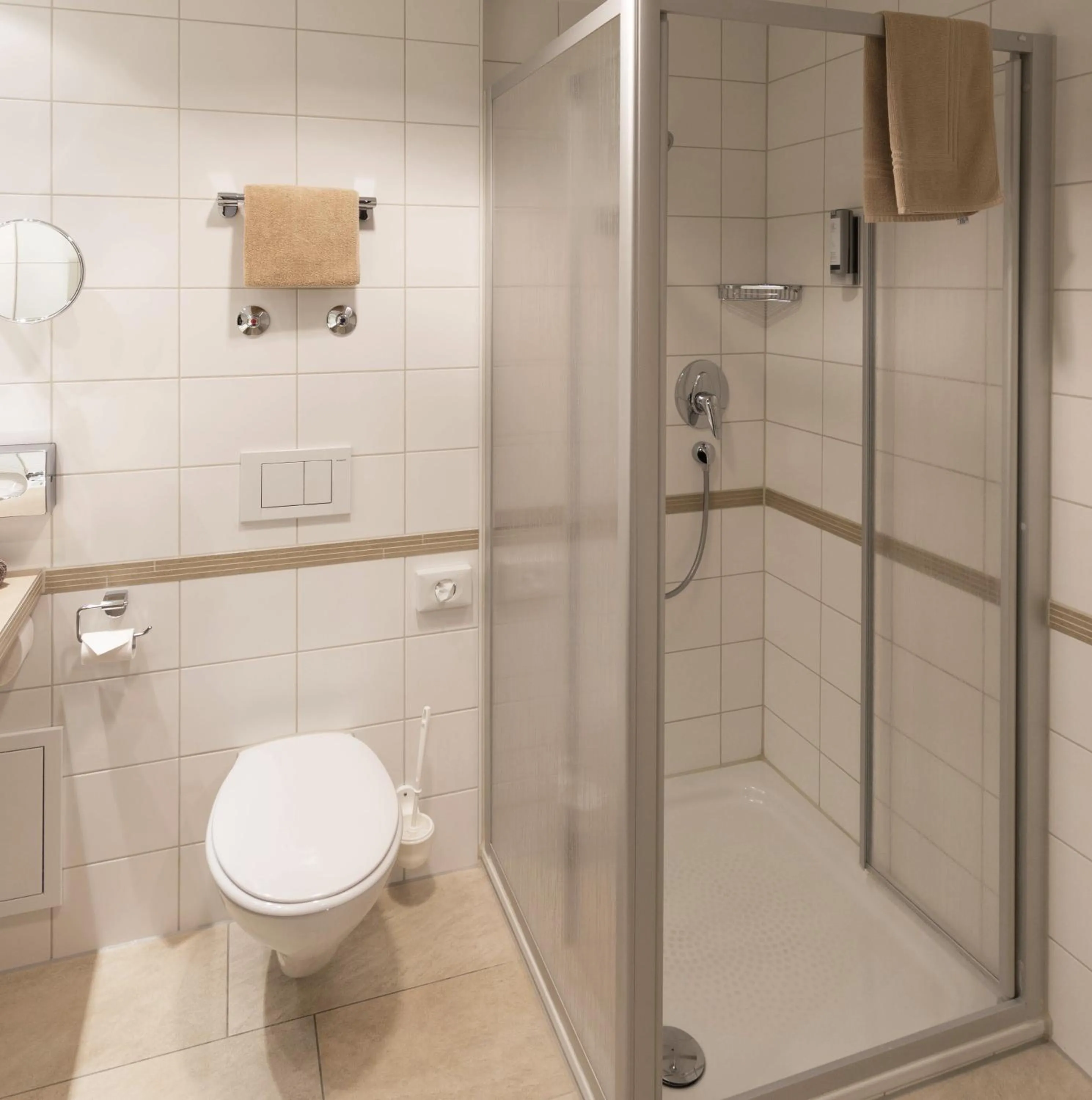 Shower in Restaurant & Hotel Engelkeller