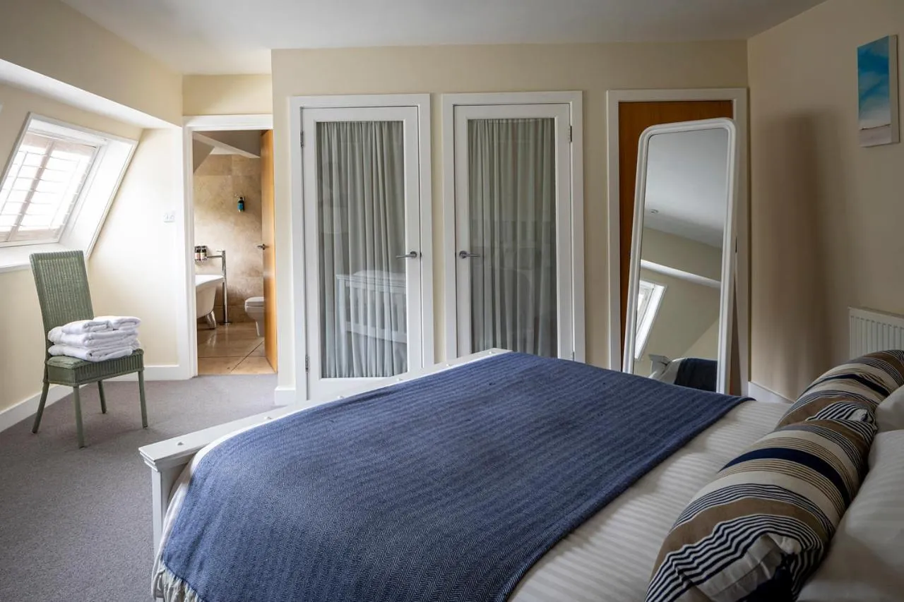 Bed in South Sands Hotel