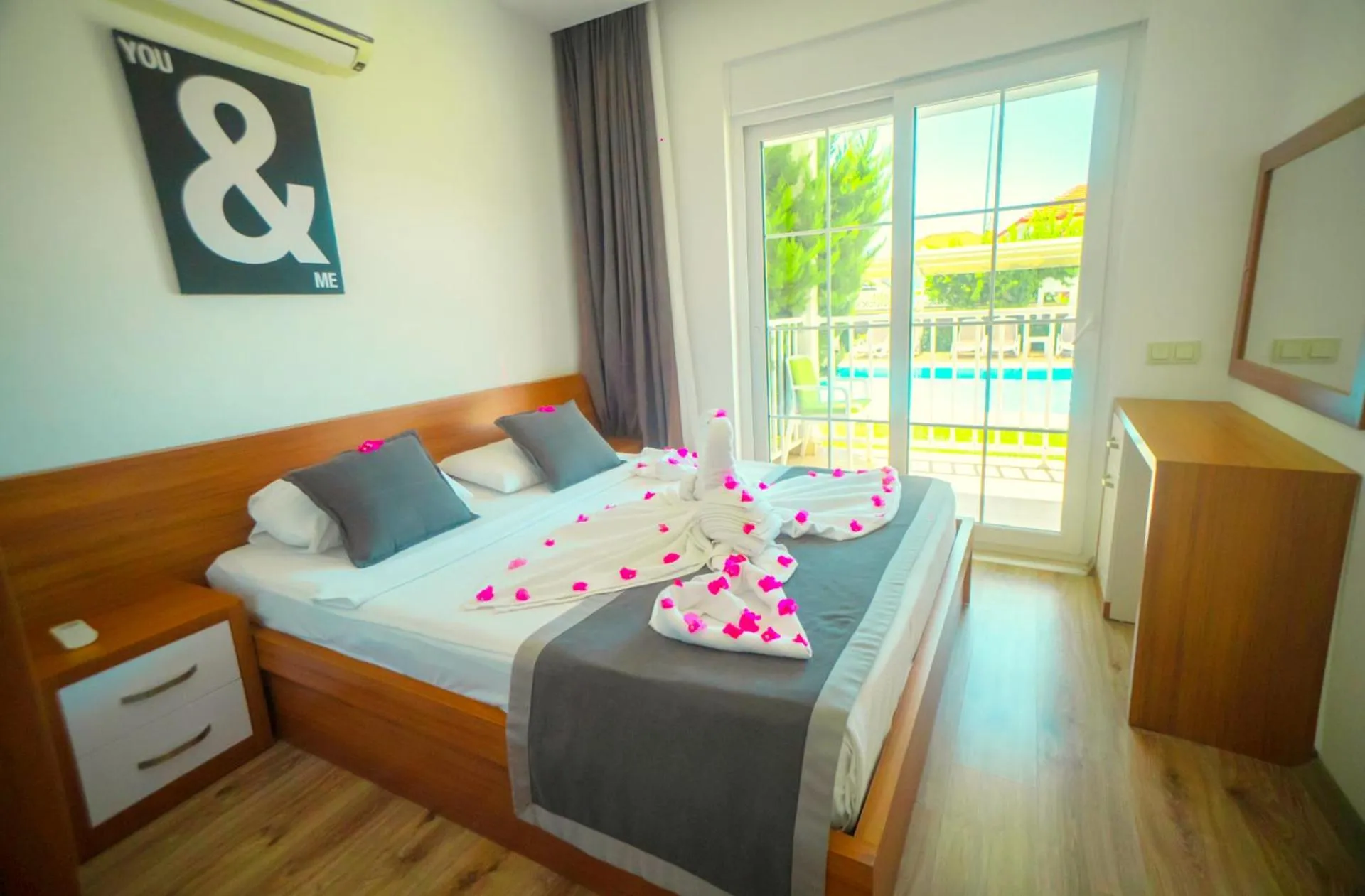 Bedroom, Bed in Sweet Home Kemer Apartments