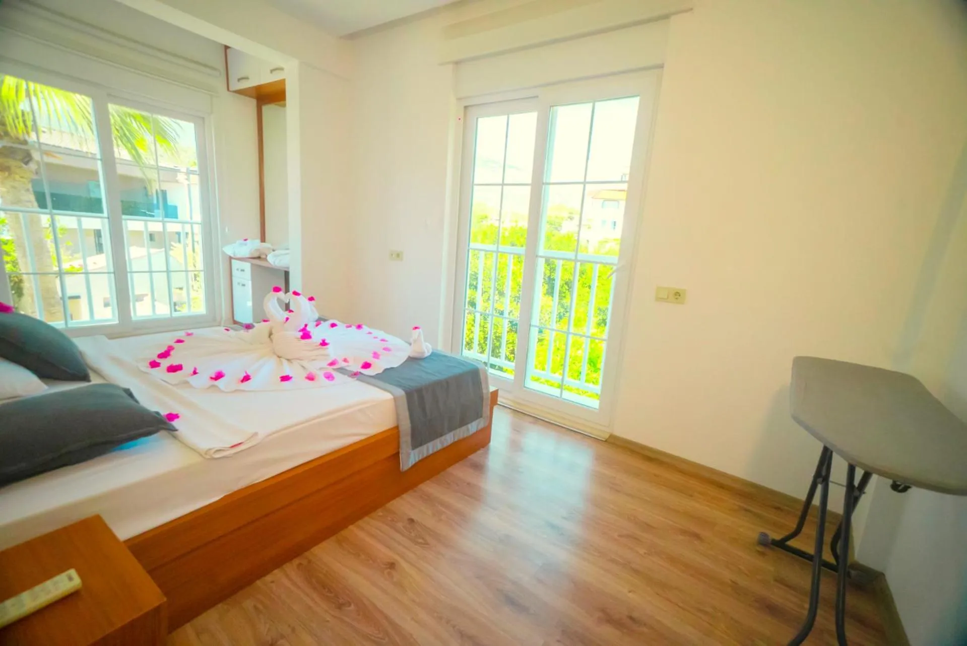 Bedroom, Bed in Sweet Home Kemer Apartments