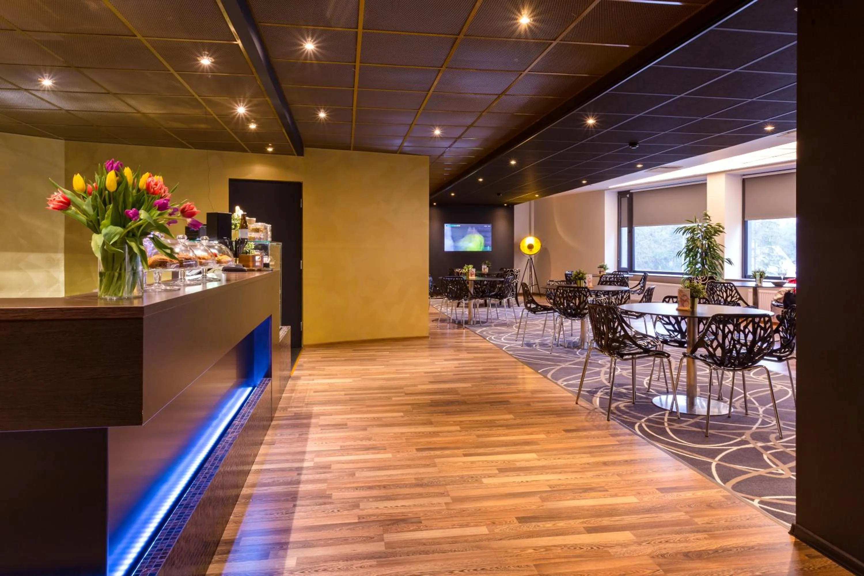 Restaurant/places to eat in Hotel Dzingel