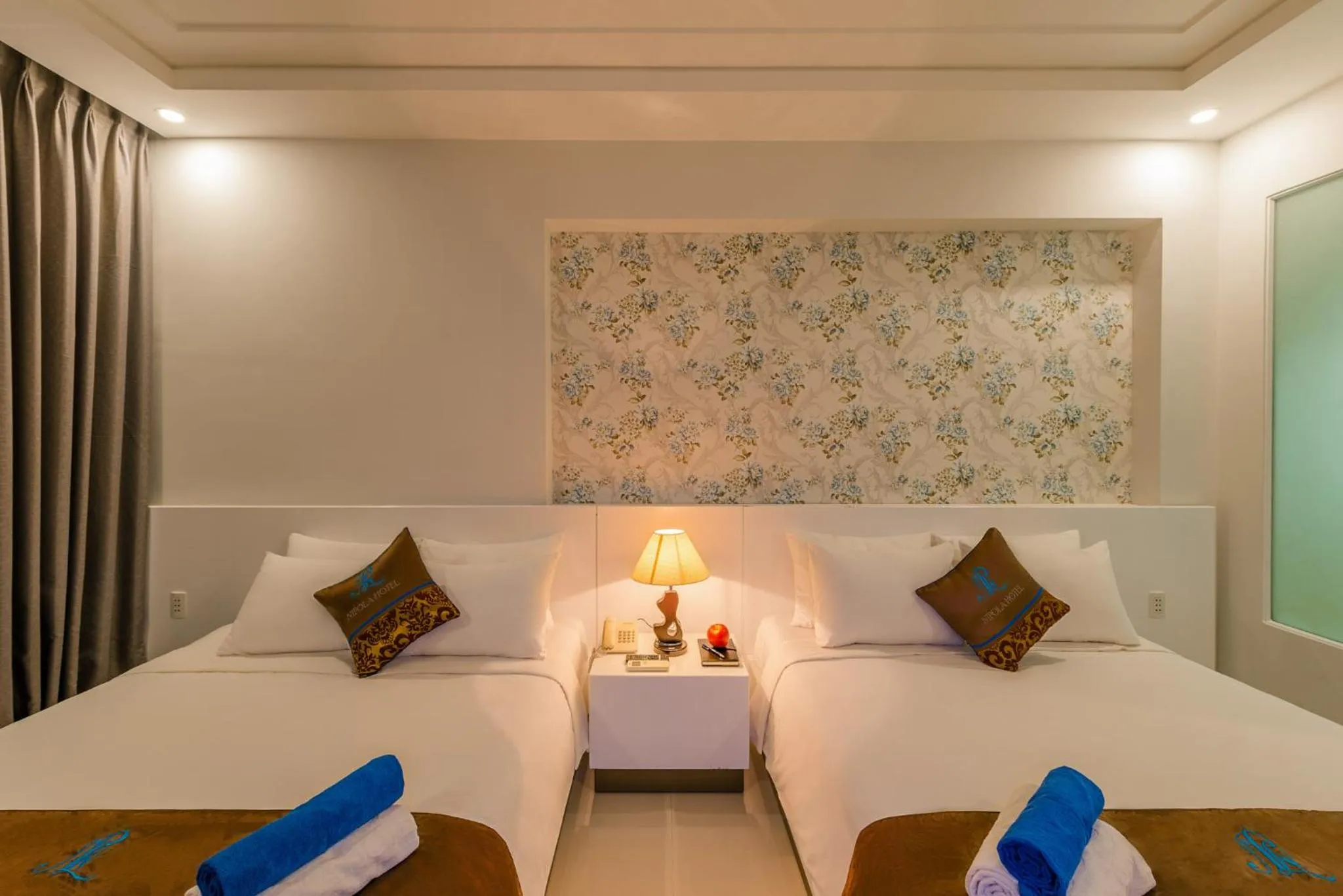 Bed in Nipola Hotel - Chợ Đêm Dương Đông Phú Quốc