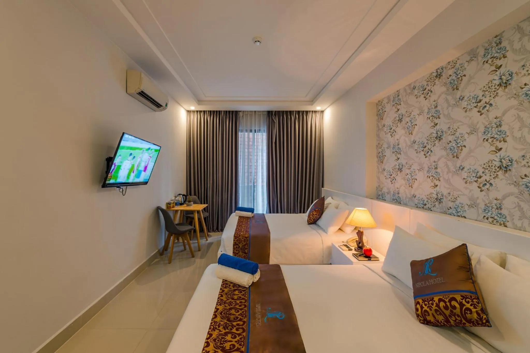 Bed in Nipola Hotel - Chợ Đêm Dương Đông Phú Quốc