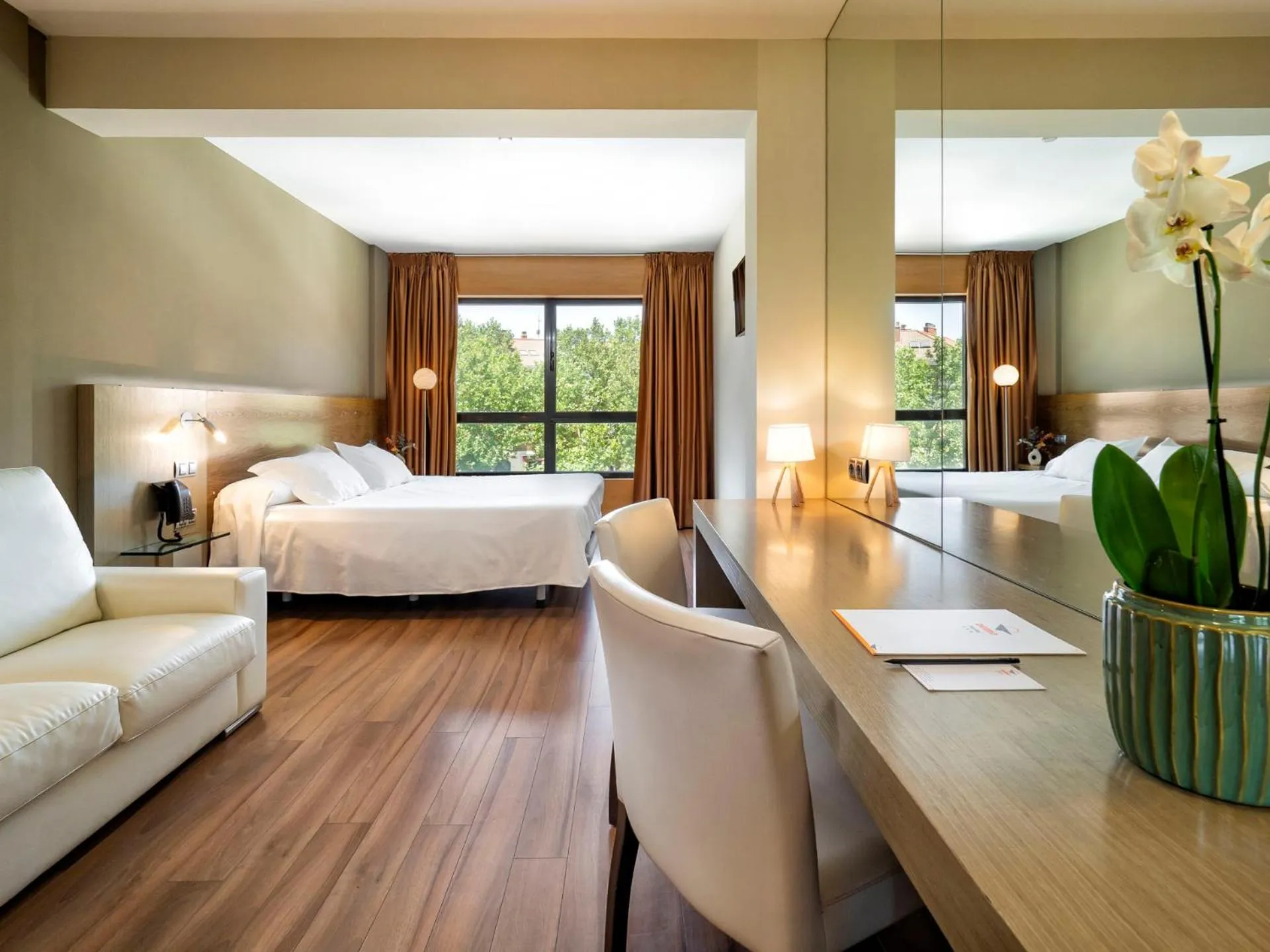 Bedroom, Bed in Hotel Duero