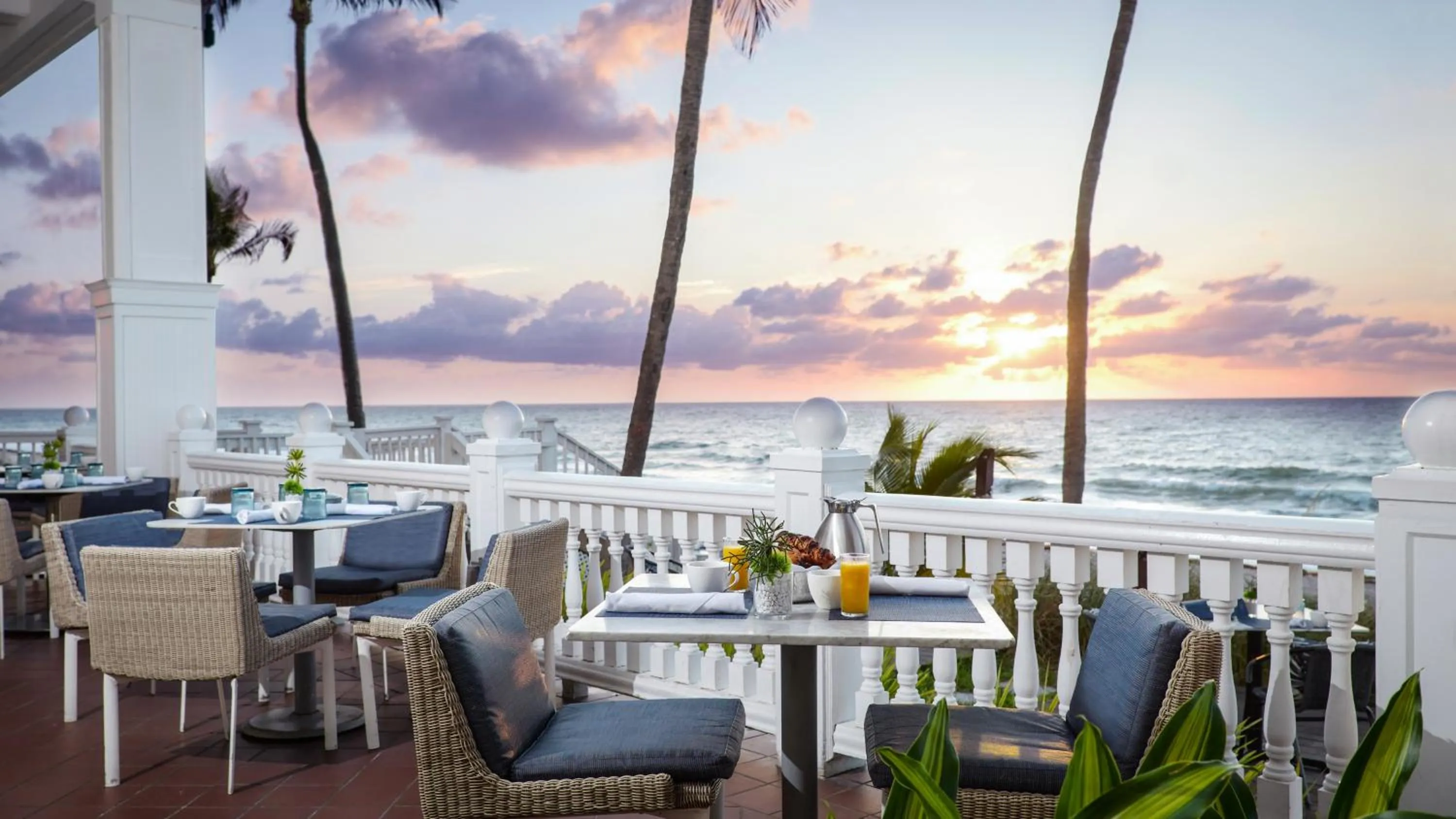 Restaurant/places to eat in Pelican Grand Beach Resort, a Noble House Resort