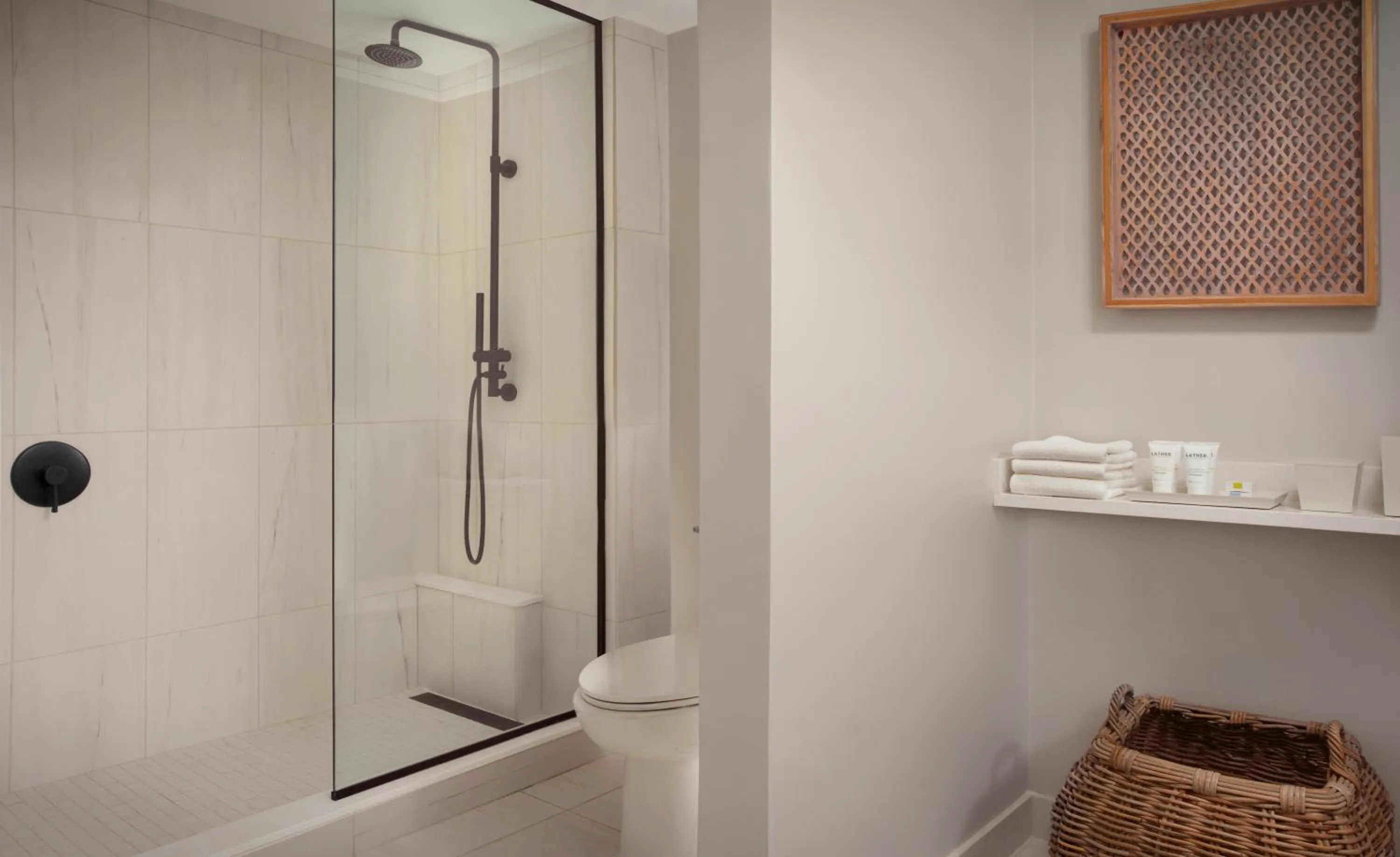 Shower in Pelican Grand Beach Resort, a Noble House Resort