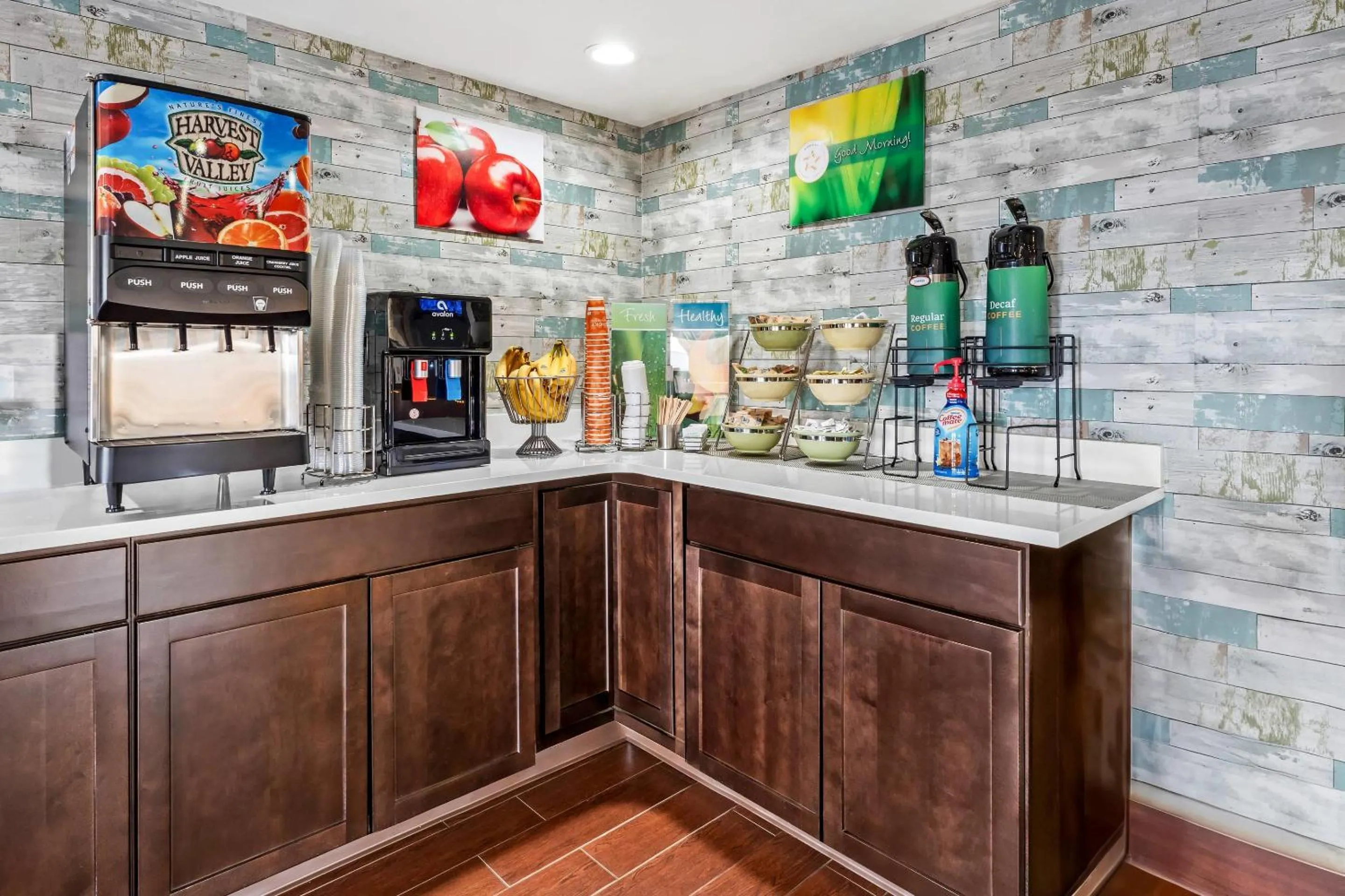 Breakfast in Quality Inn & Suites near Robins Air Force Base