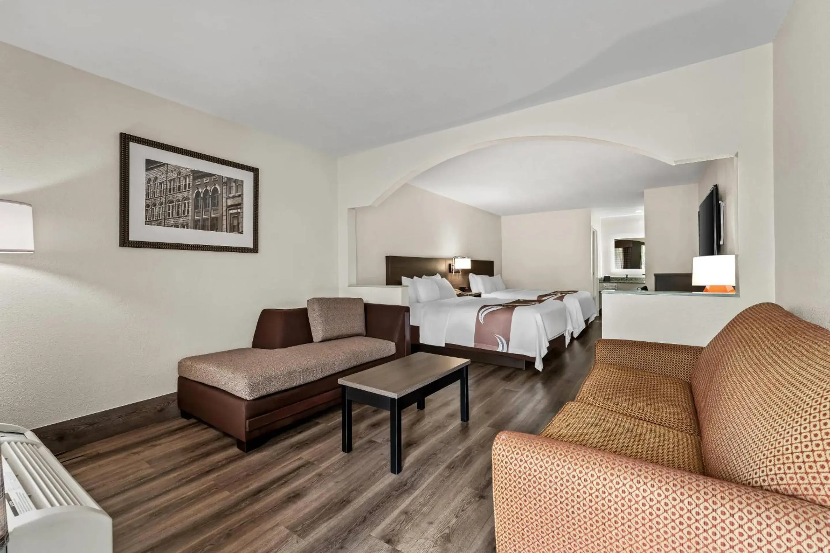 Queen Suite with Two Queen Beds in Quality Inn & Suites near Robins Air Force Base Queen Suite with Two Queen Beds in Quality Inn & Suites near Robins Air Force Base