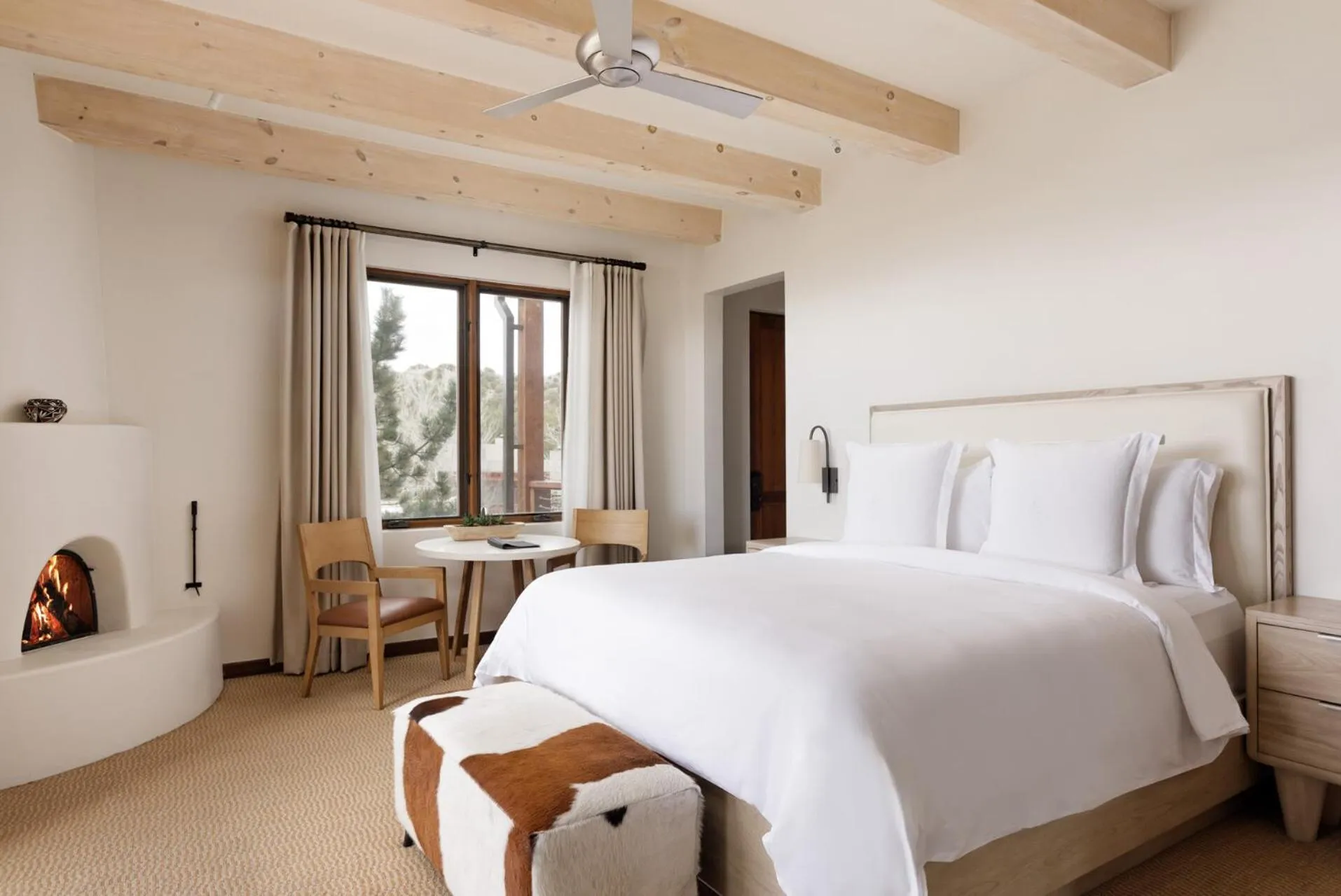 Bed in Four Seasons Resort Rancho Encantado Santa Fe