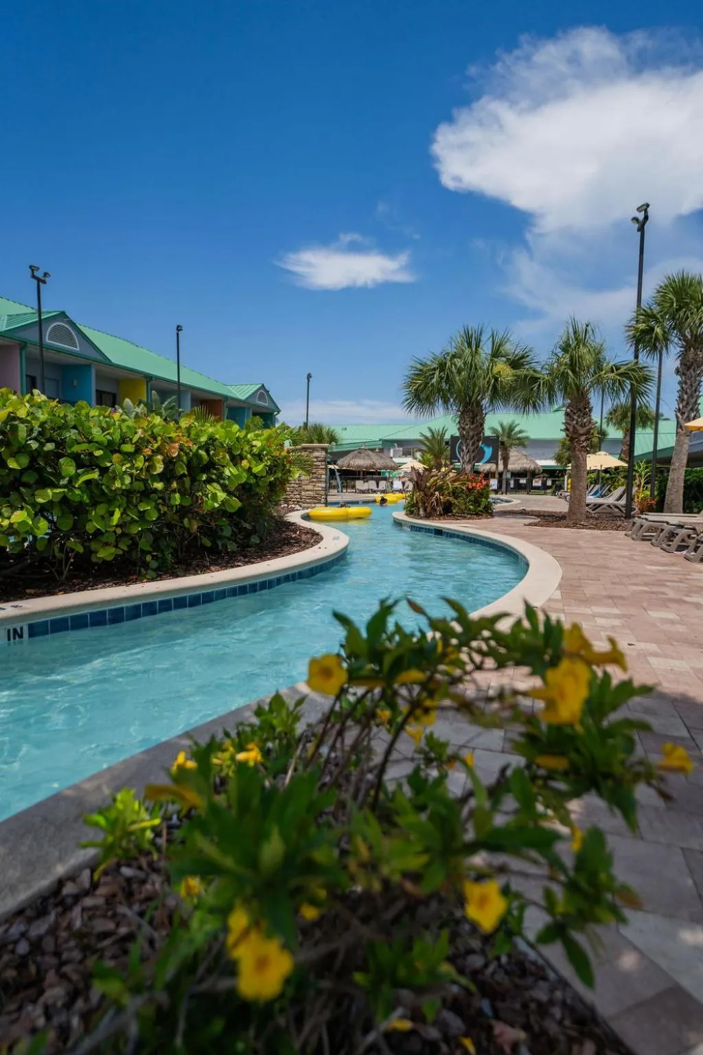 Swimming pool in Beachside Hotel & Suites Cocoa Beach - Port Canaveral