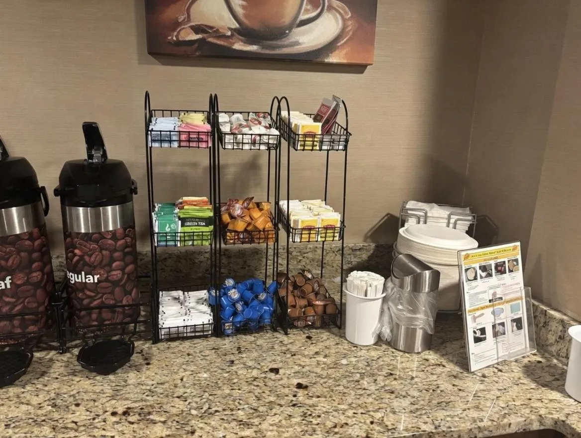 Breakfast in Wingate by Wyndham Utica