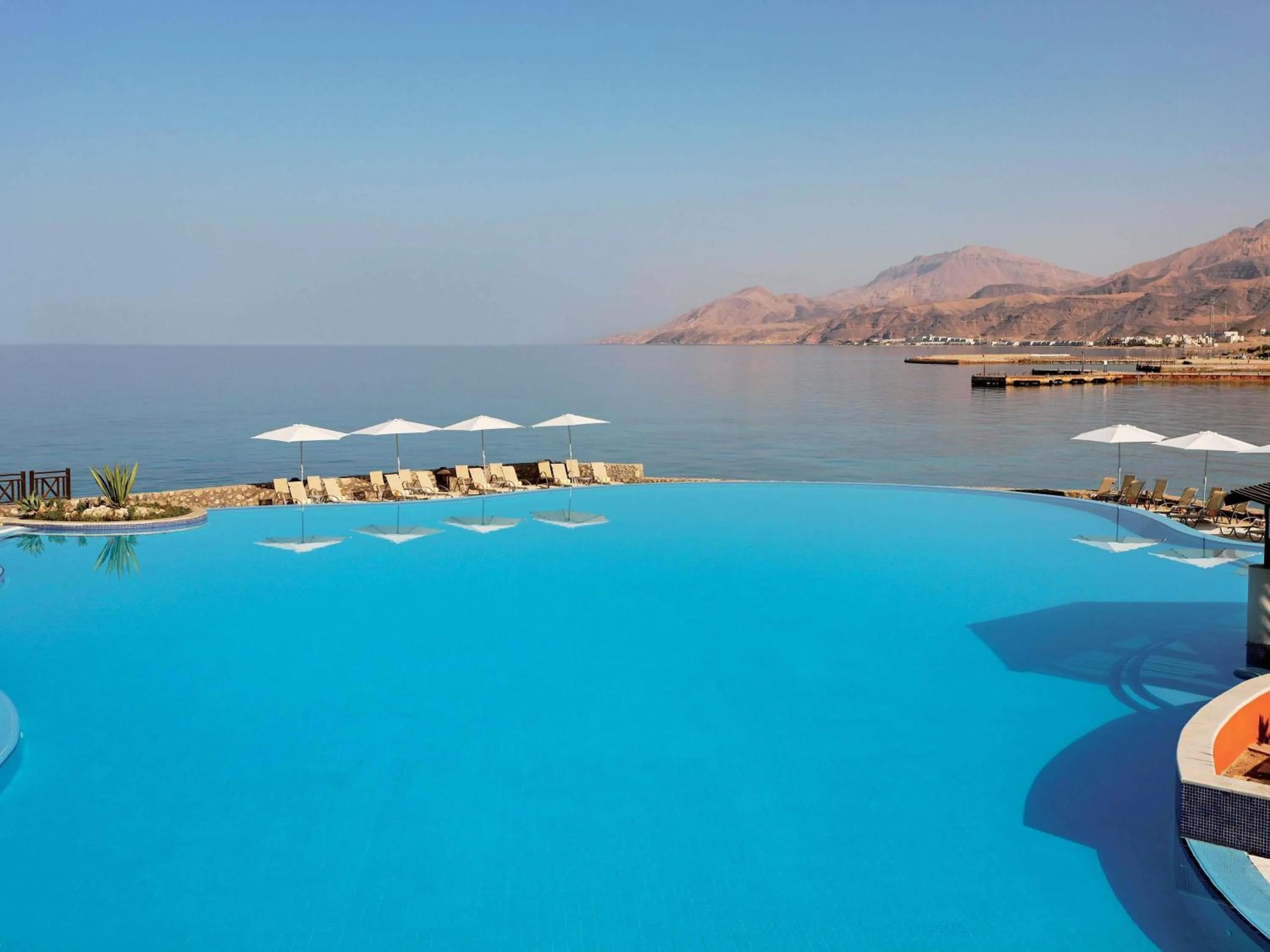 Day in Mövenpick Resort El Sokhna