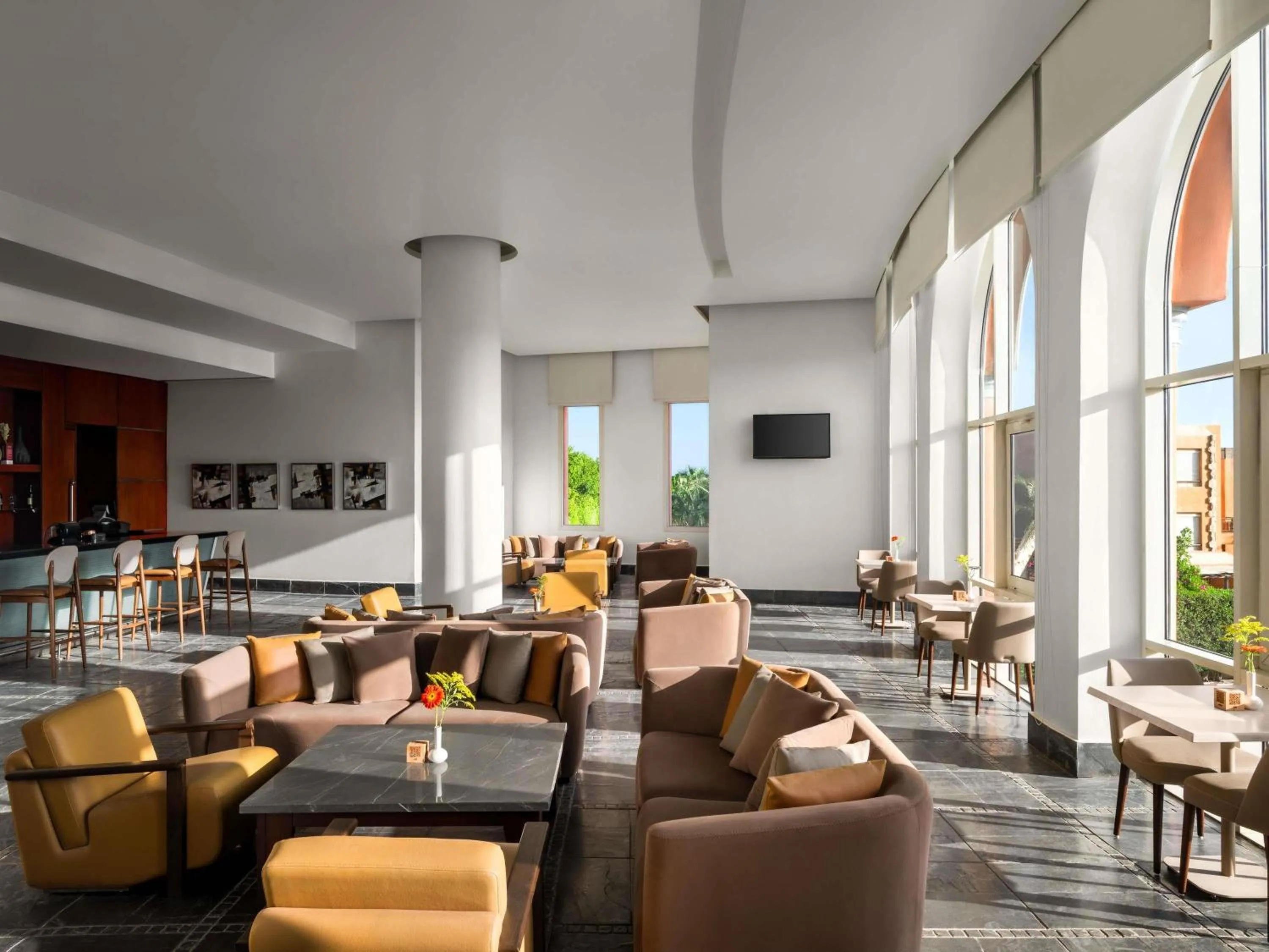Lounge or bar in Mövenpick Resort El Sokhna