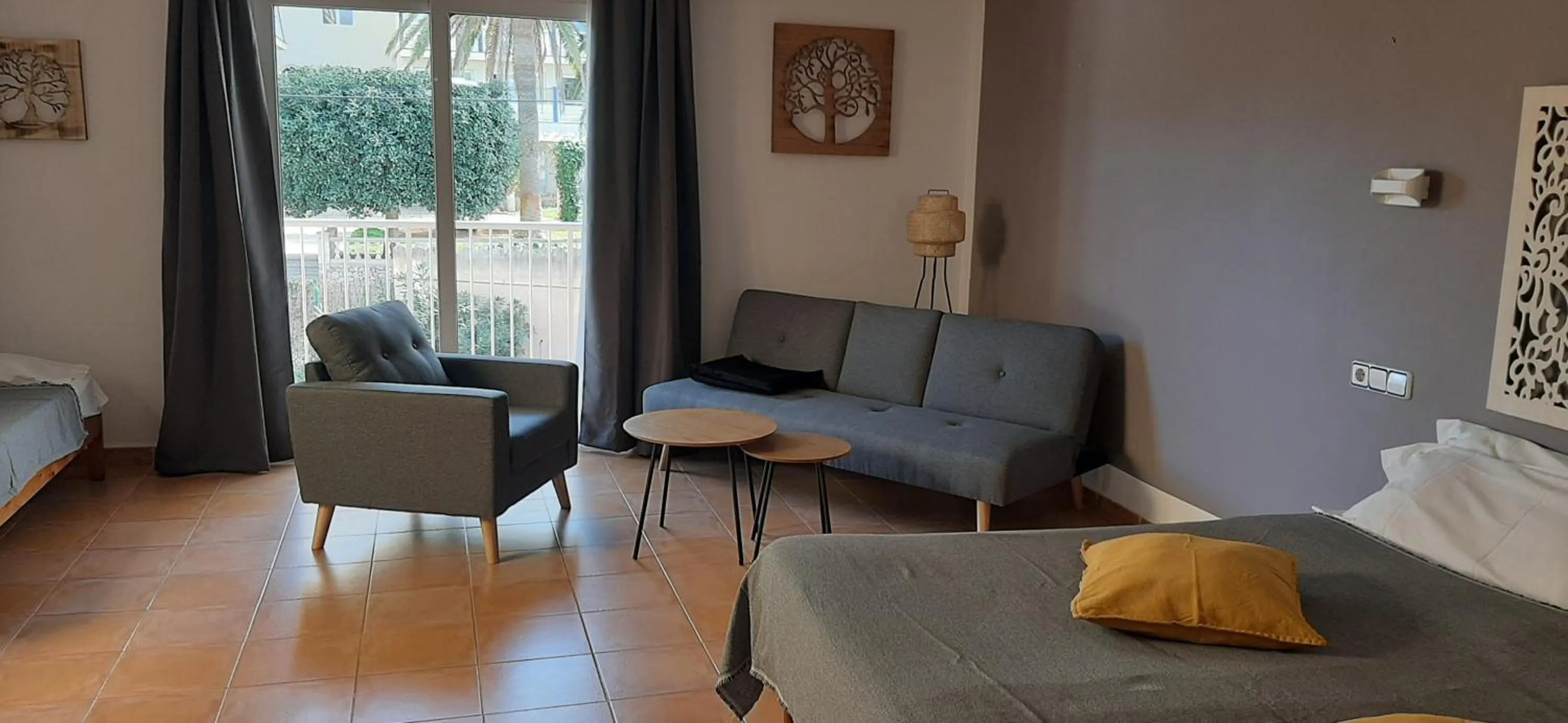 Photo of the whole room in Hostal Bahía Azul