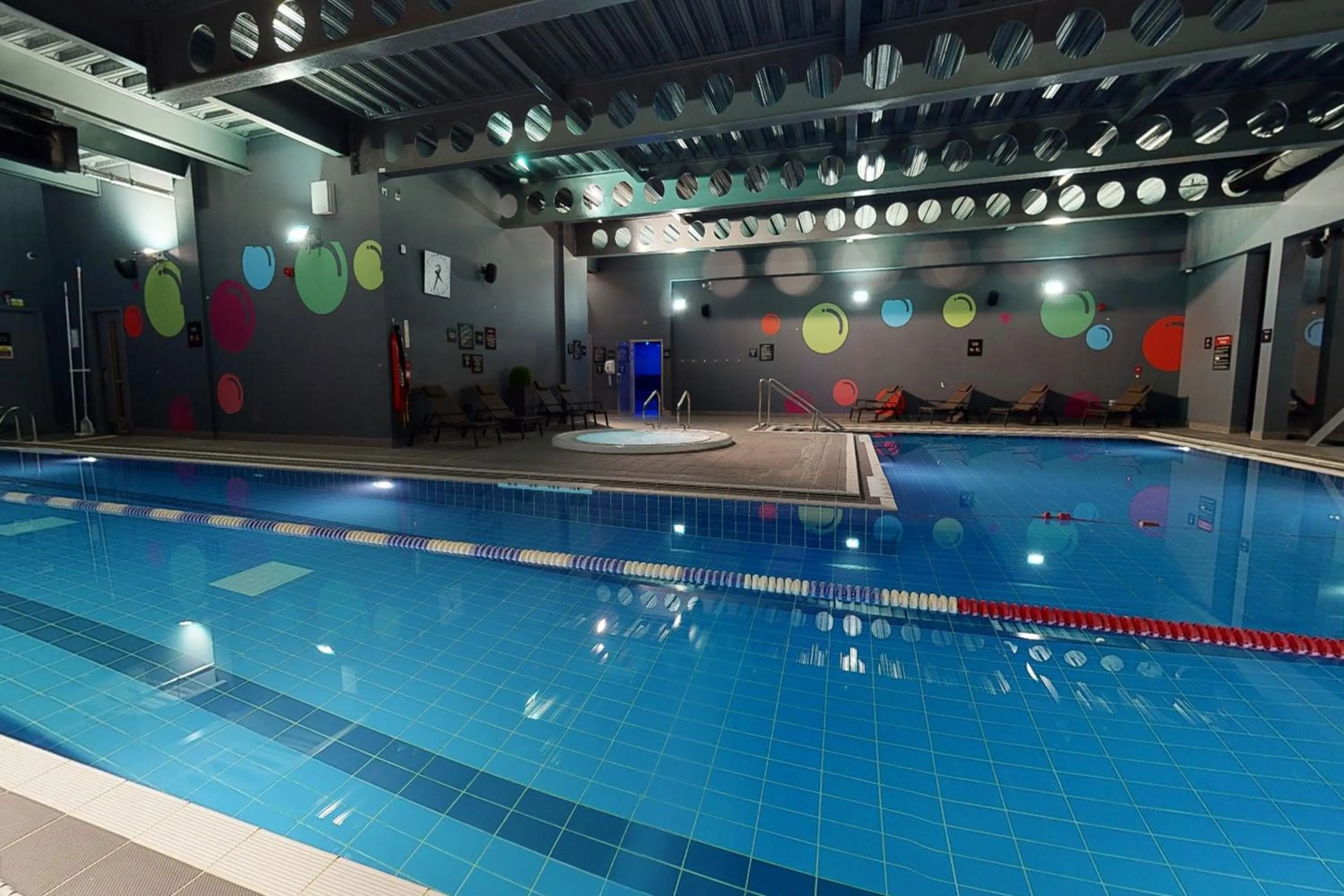 Swimming pool in Village Hotel Portsmouth