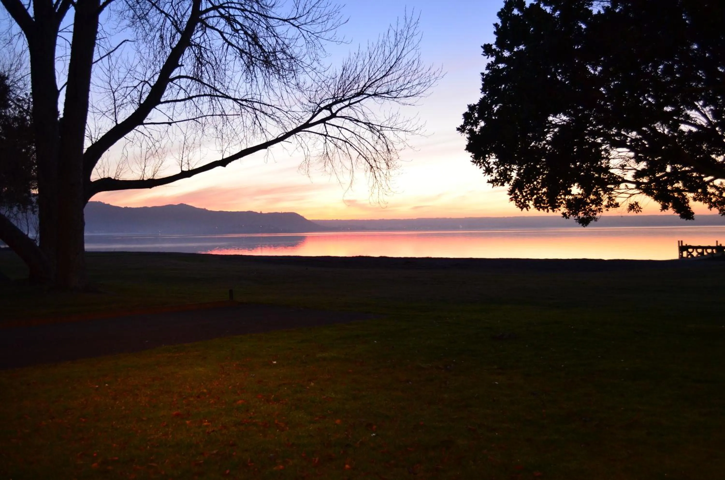 Night in Cedarwood Lakeside Motel & Conference Venue