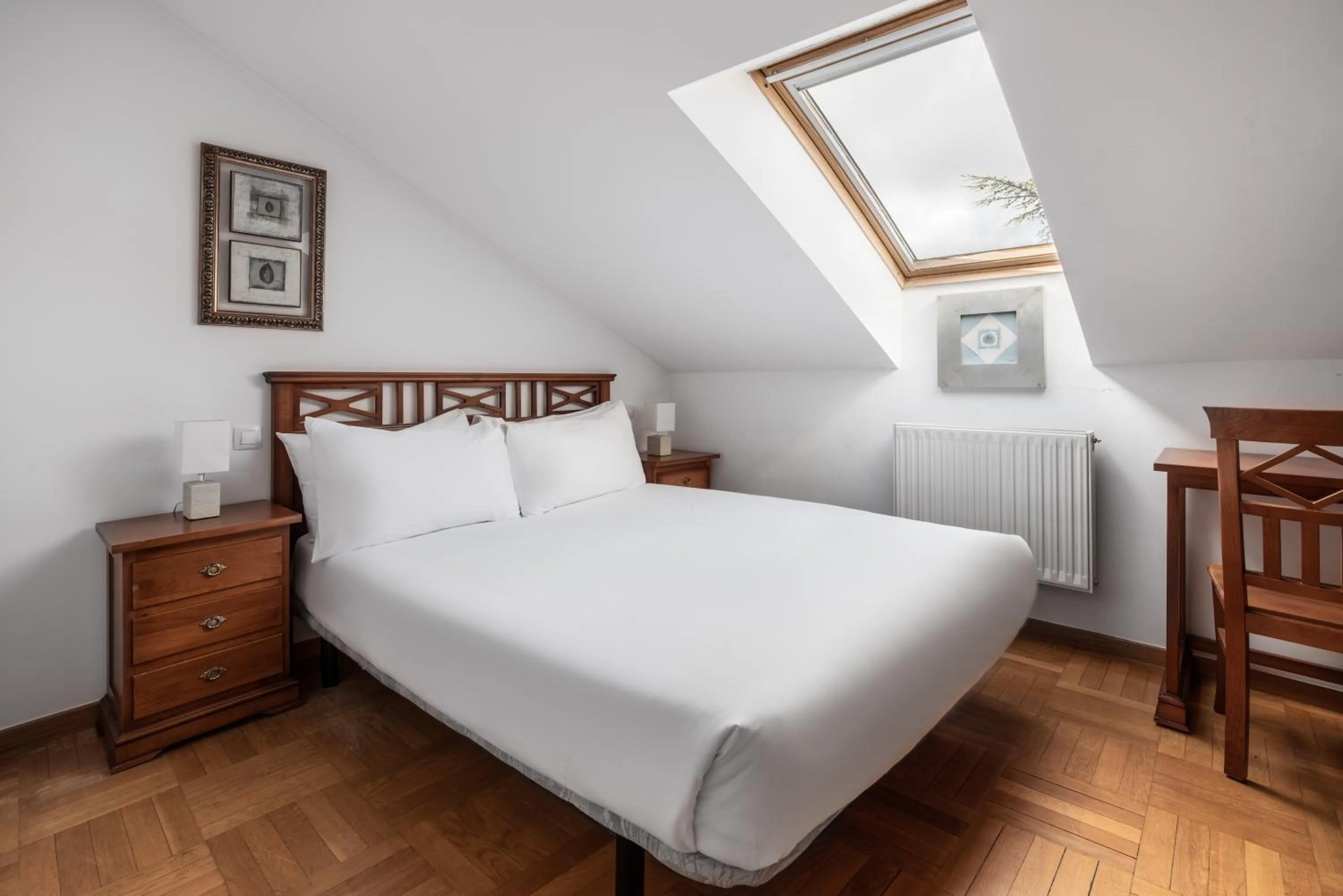 Bedroom, Bed in Apartamentos El Cid