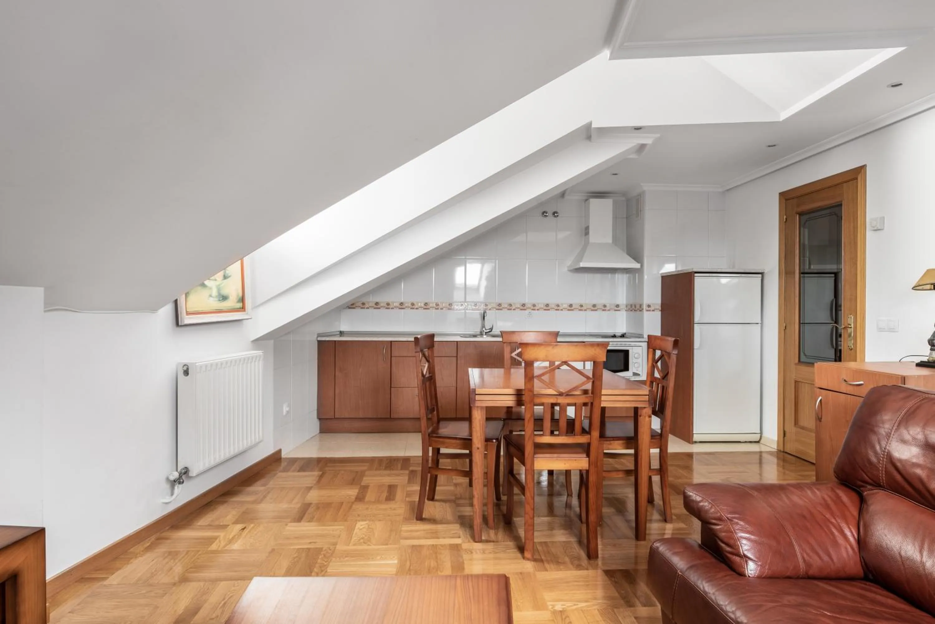 Kitchen or kitchenette in Apartamentos El Cid