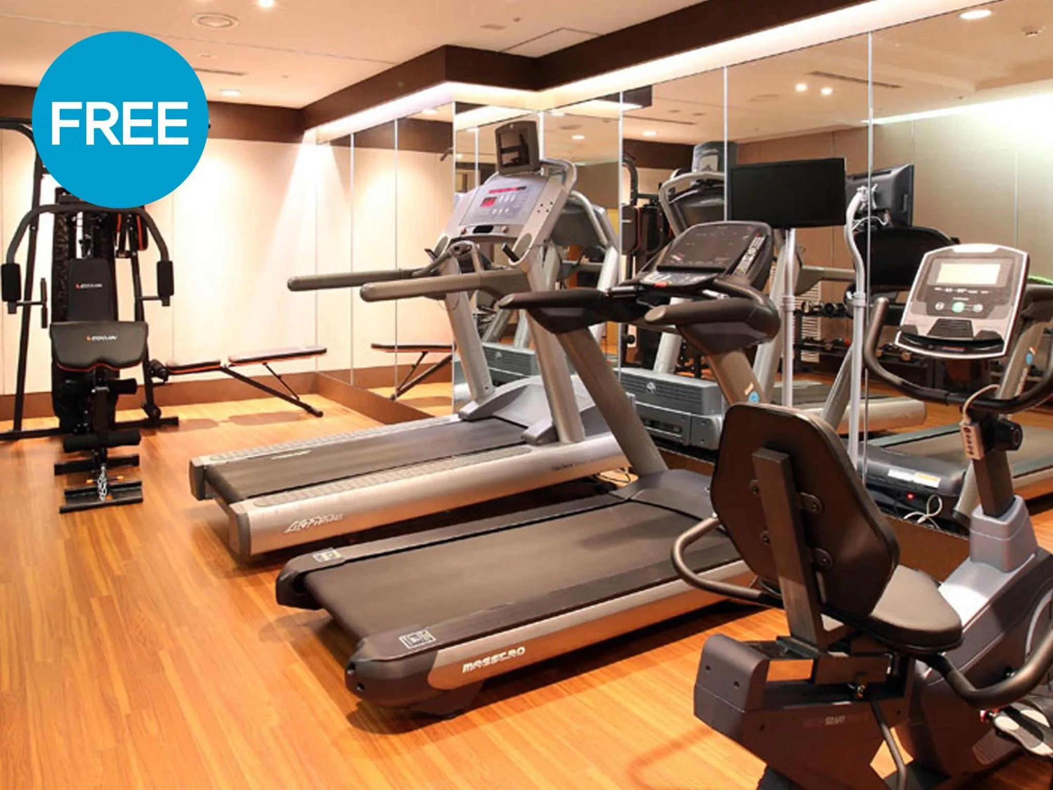 Fitness centre/facilities in The Suites Hotel Jeju