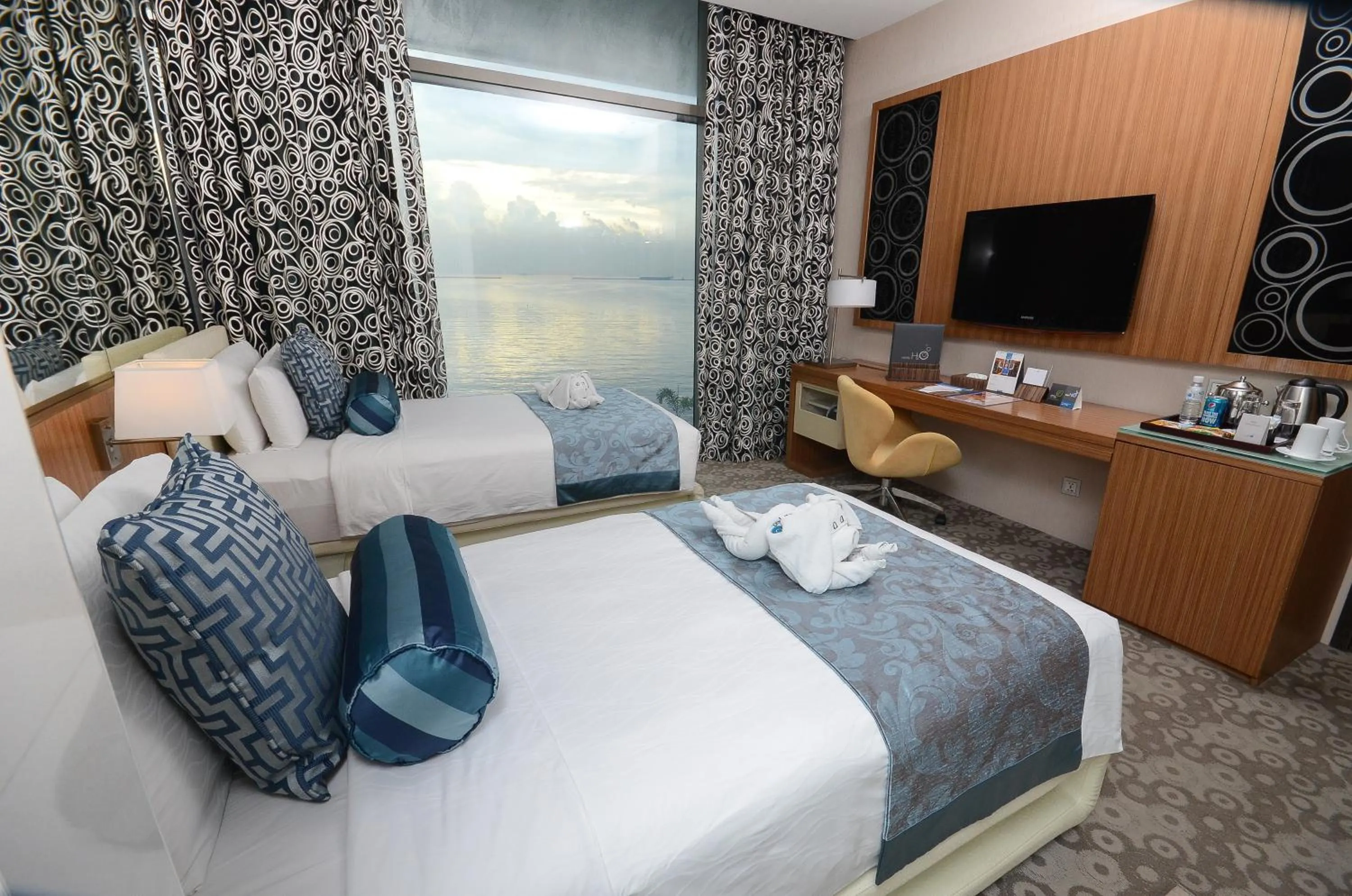 Bedroom, Bed in Hotel H2O