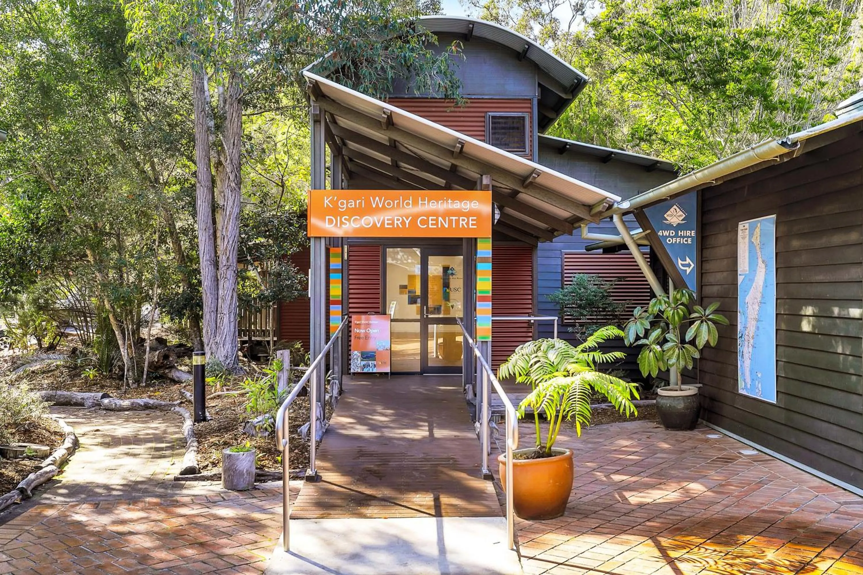 Activities in Kingfisher Bay Resort