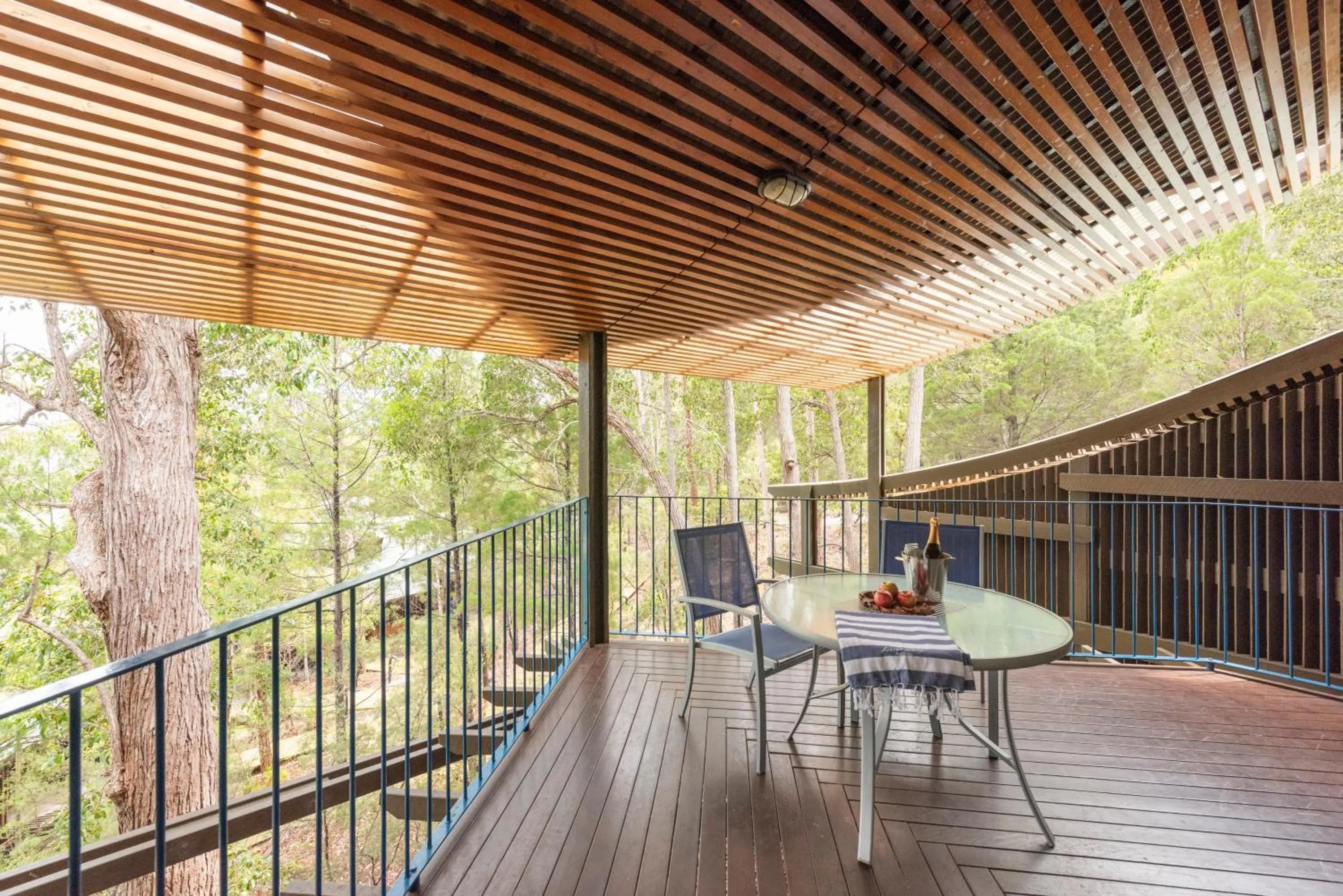 Kingfisher Bay Resort