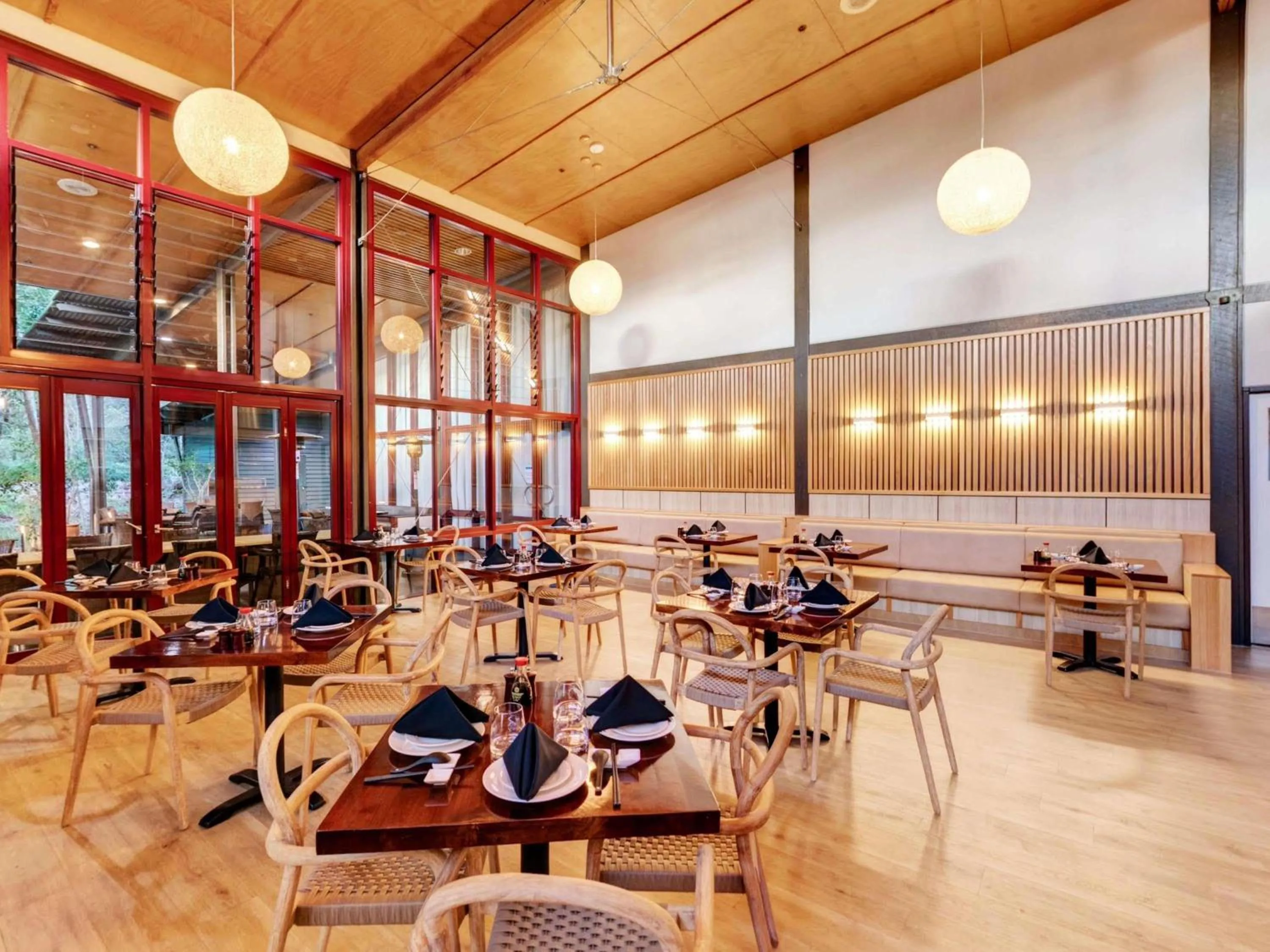 Restaurant/places to eat in Kingfisher Bay Resort