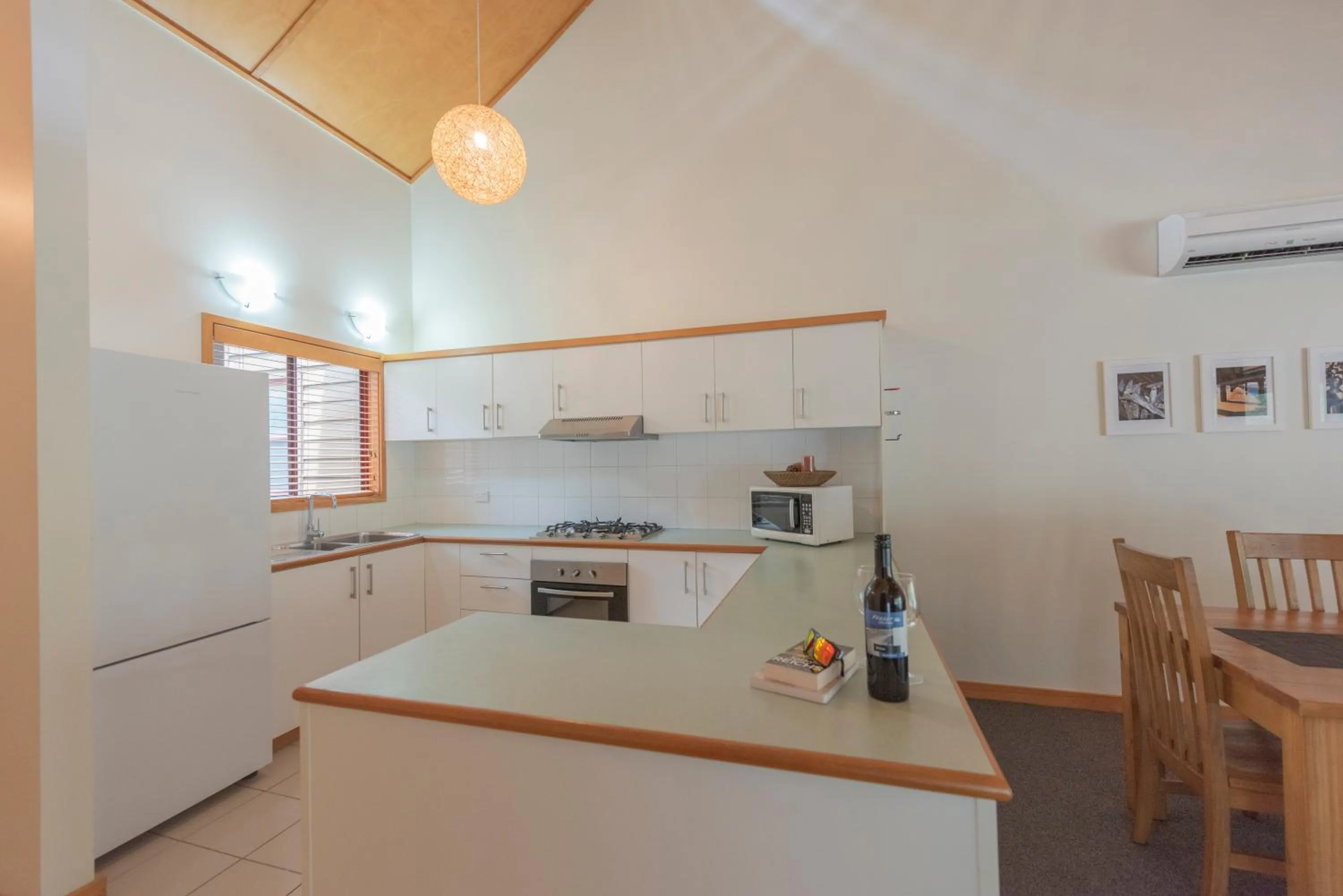 Kingfisher Bay Resort