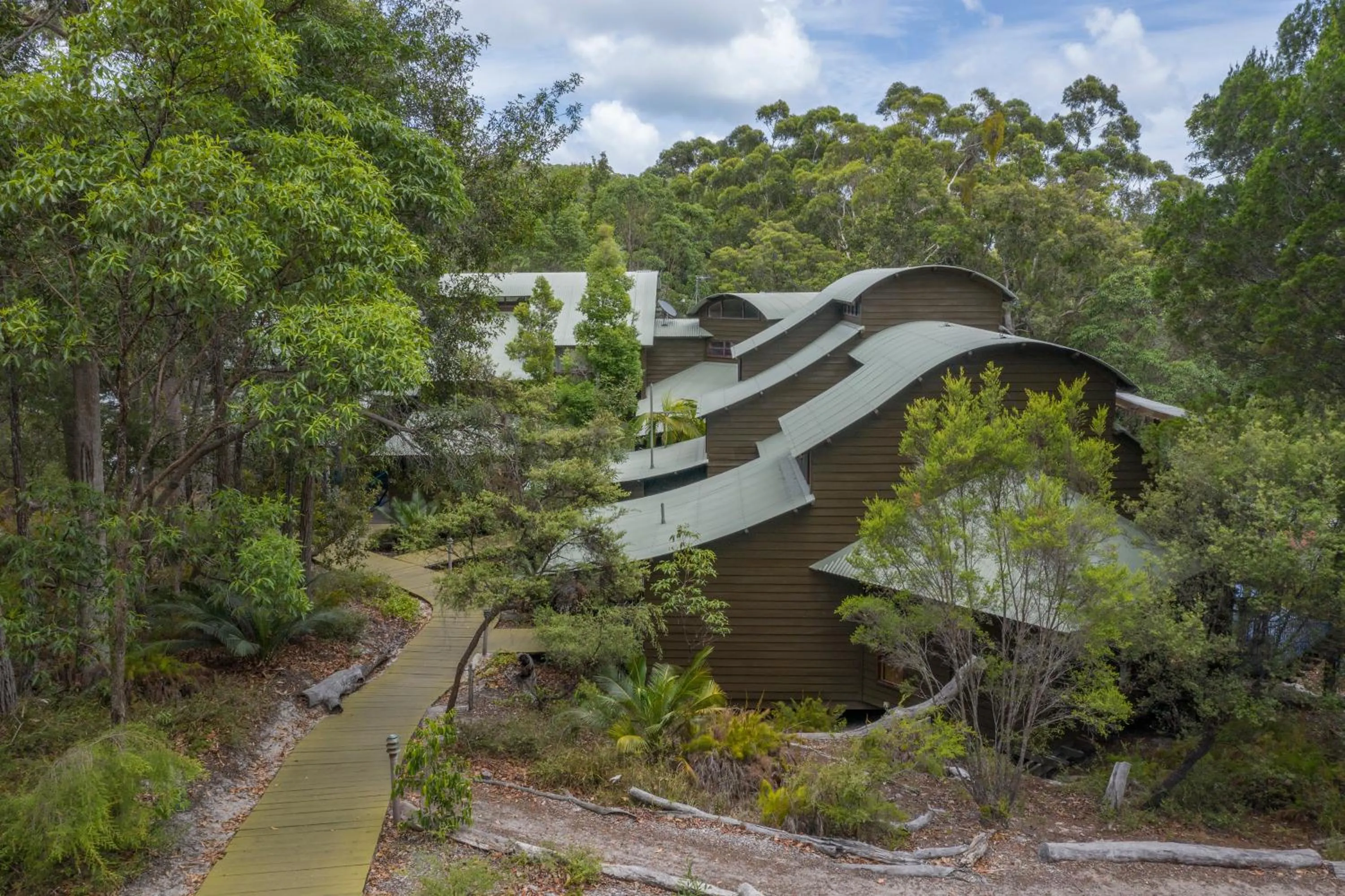 Kingfisher Bay Resort