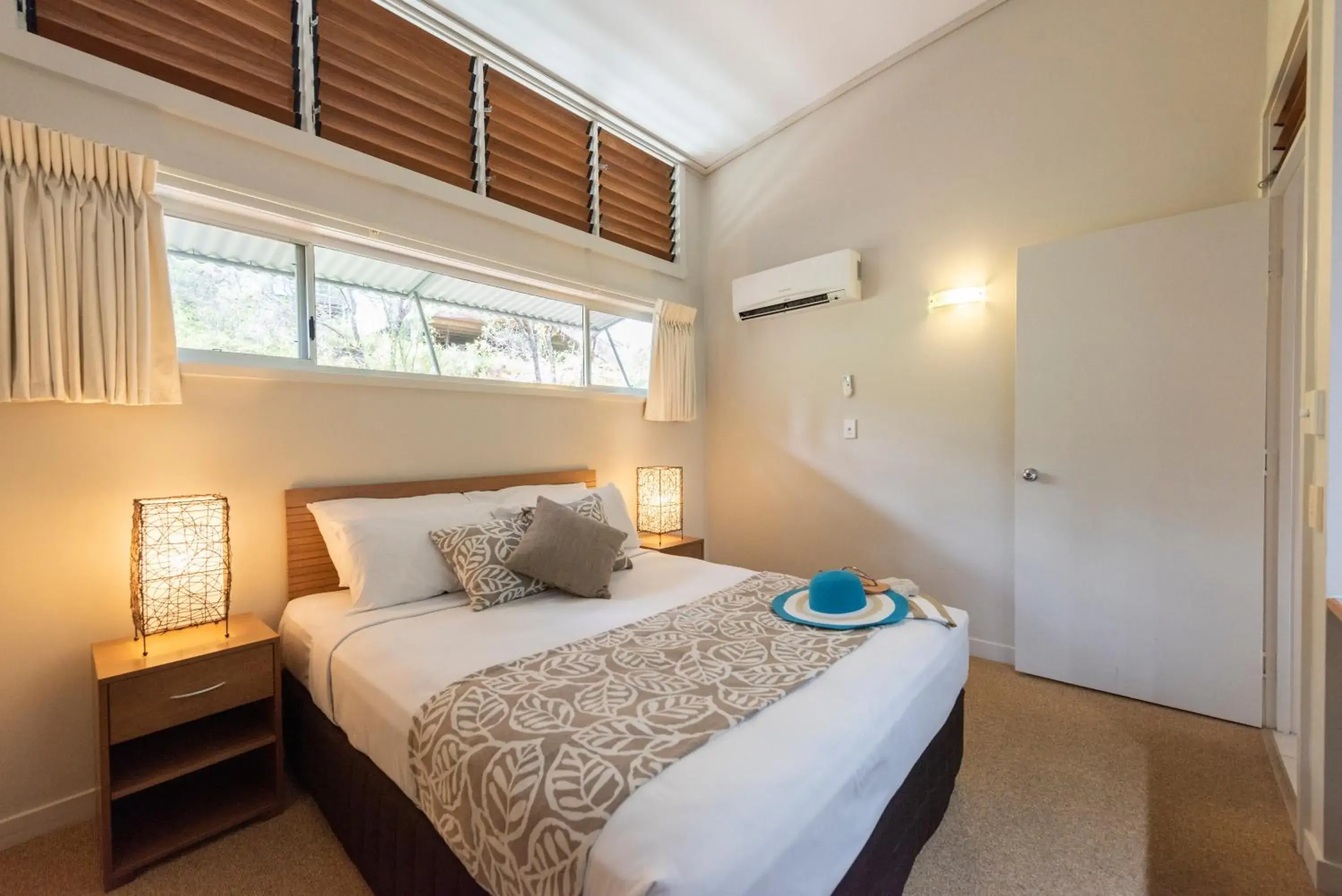 Two-Bedroom Villa in Kingfisher Bay Resort Two-Bedroom Villa in Kingfisher Bay Resort