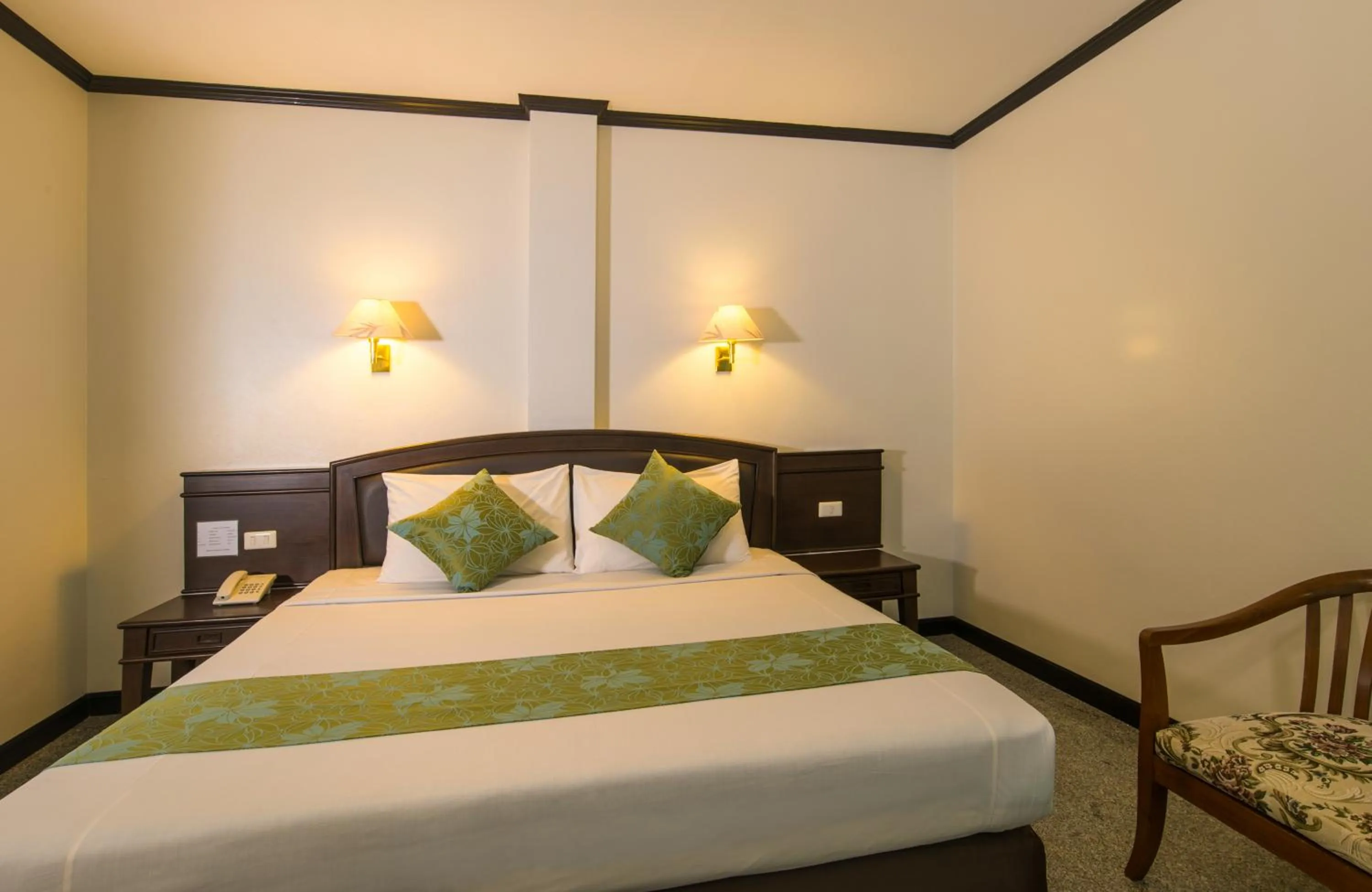 Seating area, Bed in Green House Hotel