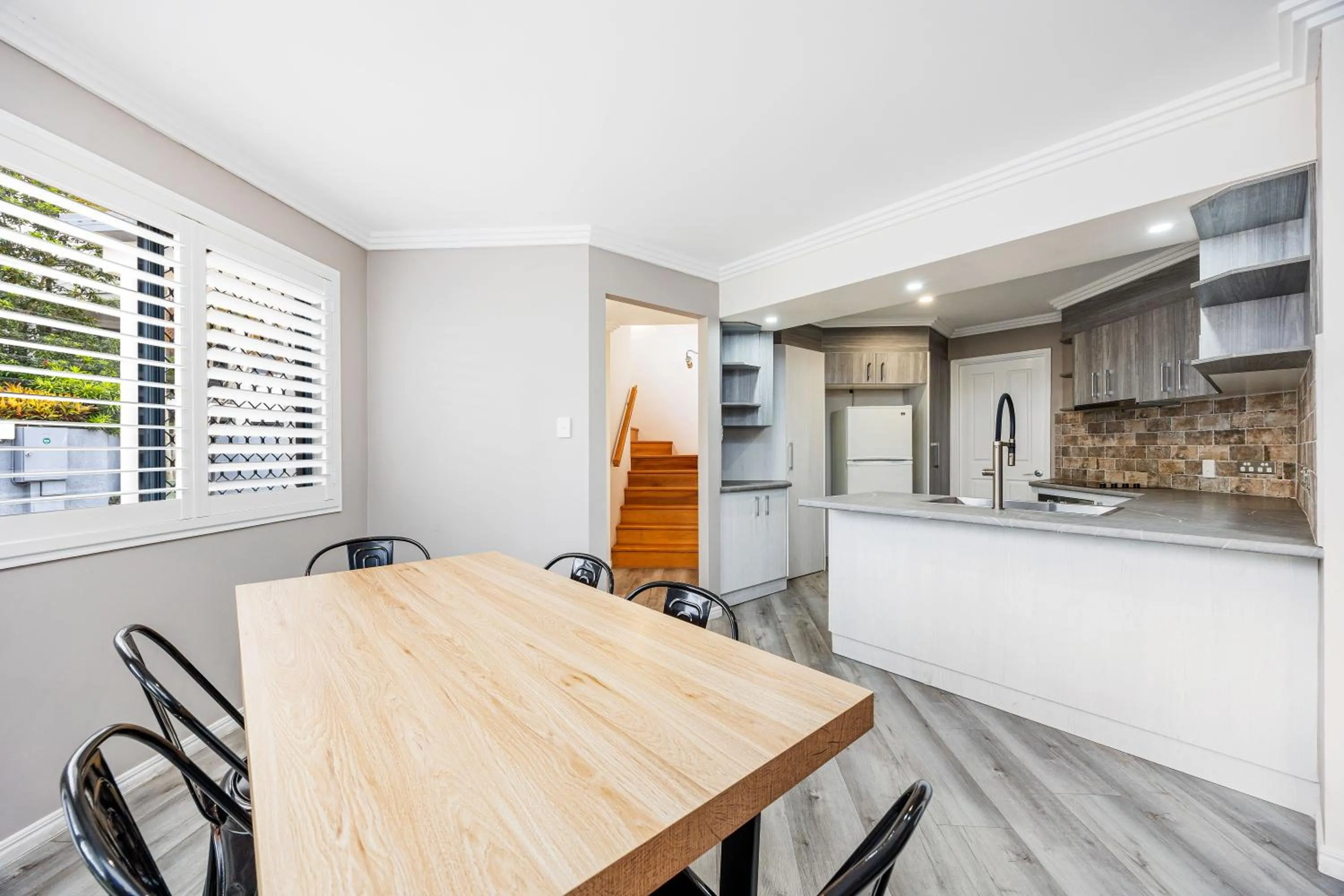 Dining area in Grange Resort Hervey Bay